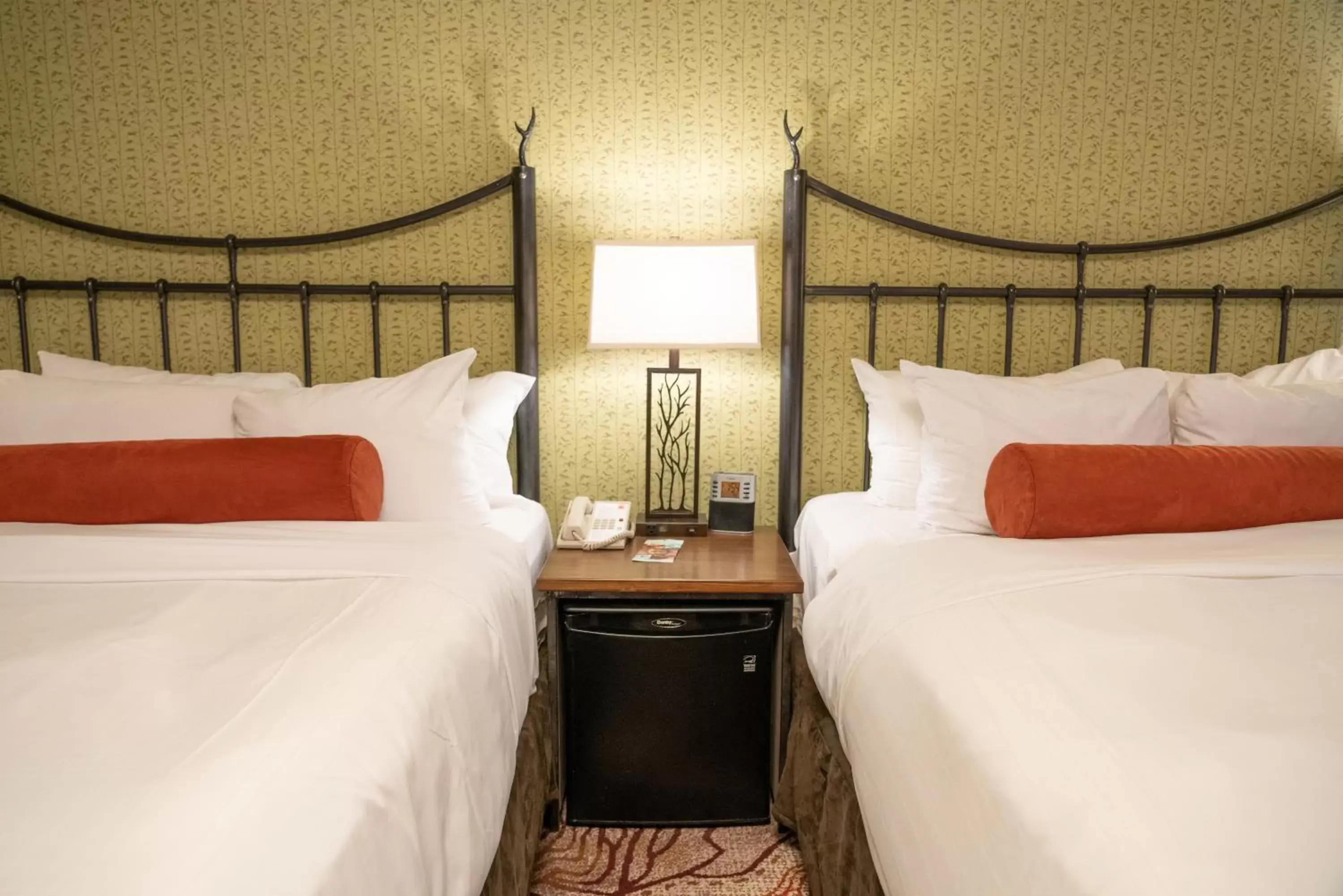 Standard Room in Banff Caribou Lodge and Spa Standard Room in Banff Caribou Lodge and Spa