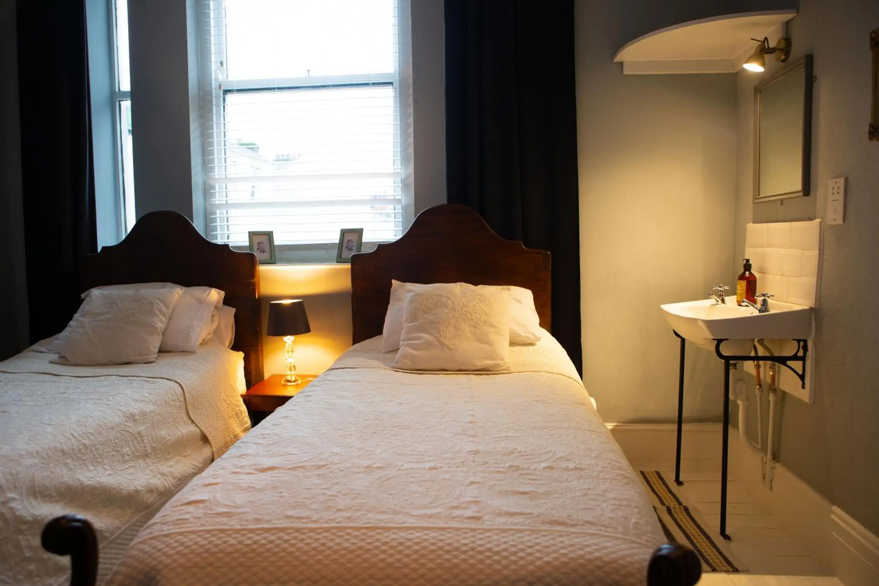 Standard Twin Room in Kings Arms Hotel Standard Twin Room in Kings Arms Hotel