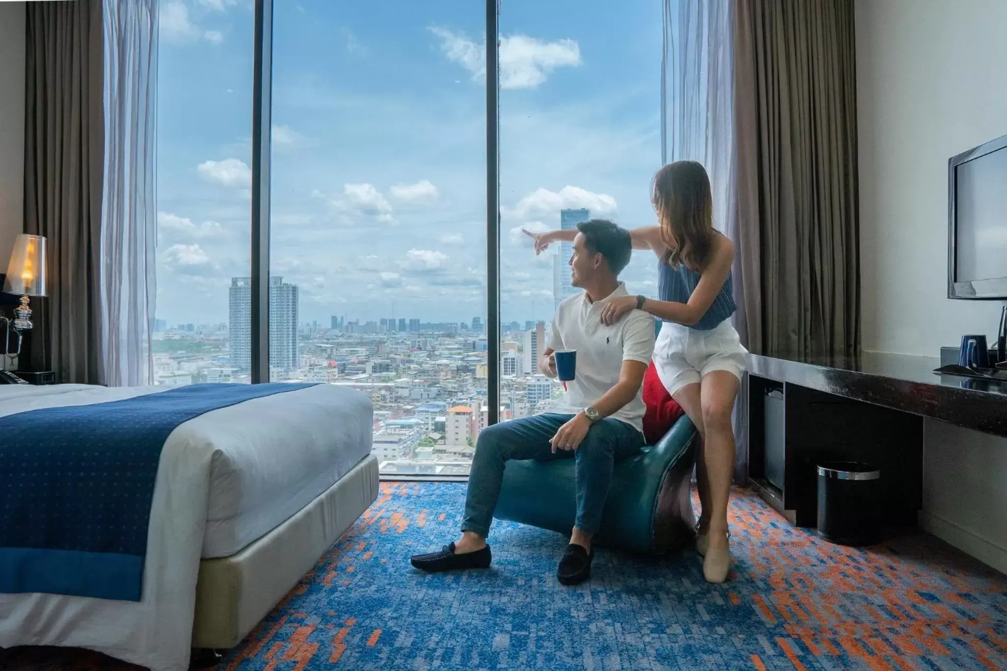 Standard Queen Room with City View and Free Breakfast - Smoking in Holiday Inn Express Bangkok Siam by IHG Standard Queen Room with City View and Free Breakfast - Smoking in Holiday Inn Express Bangkok Siam by IHG