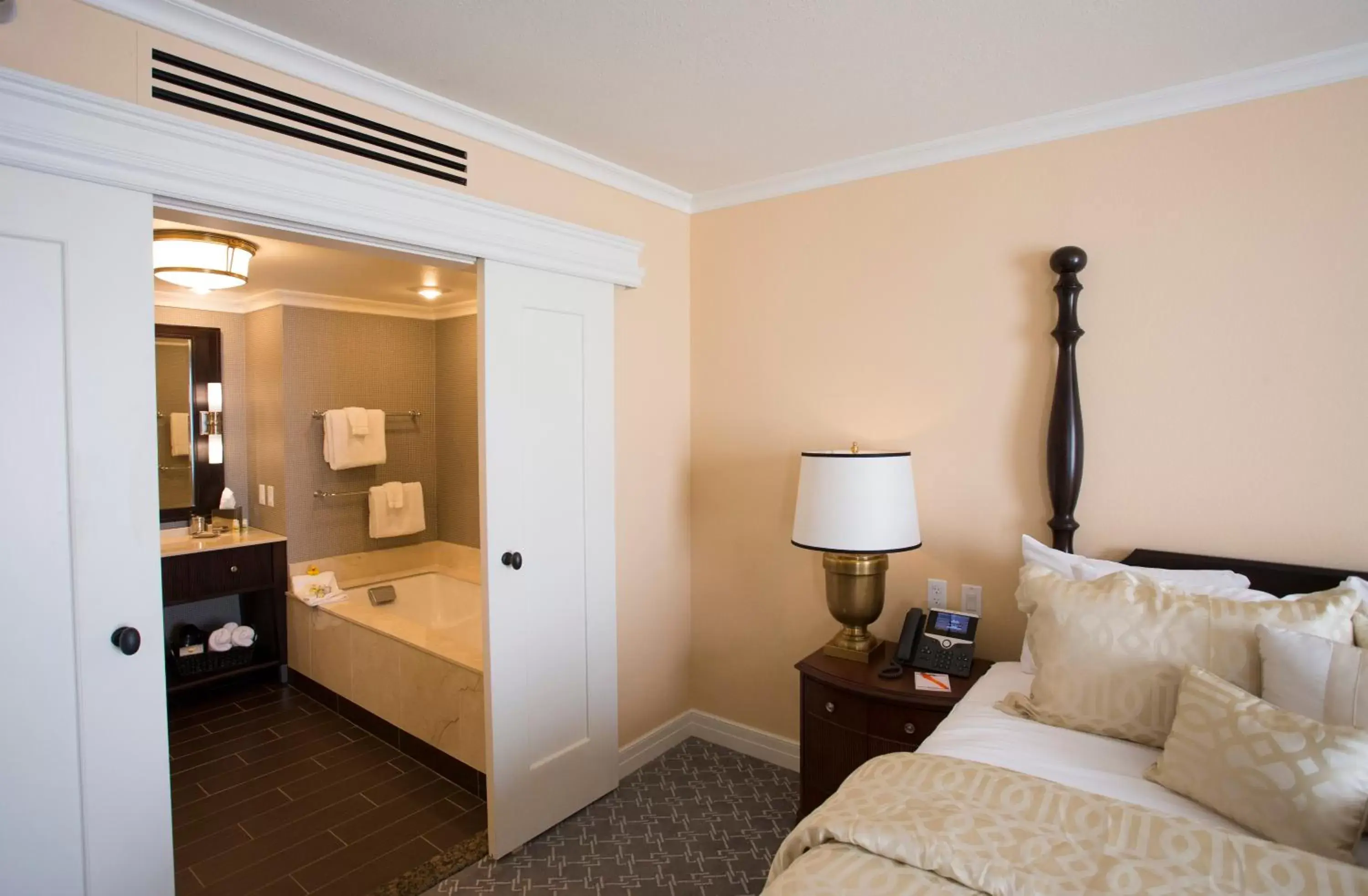 Presidential Suite in The Atherton Hotel at OSU Presidential Suite in The Atherton Hotel at OSU