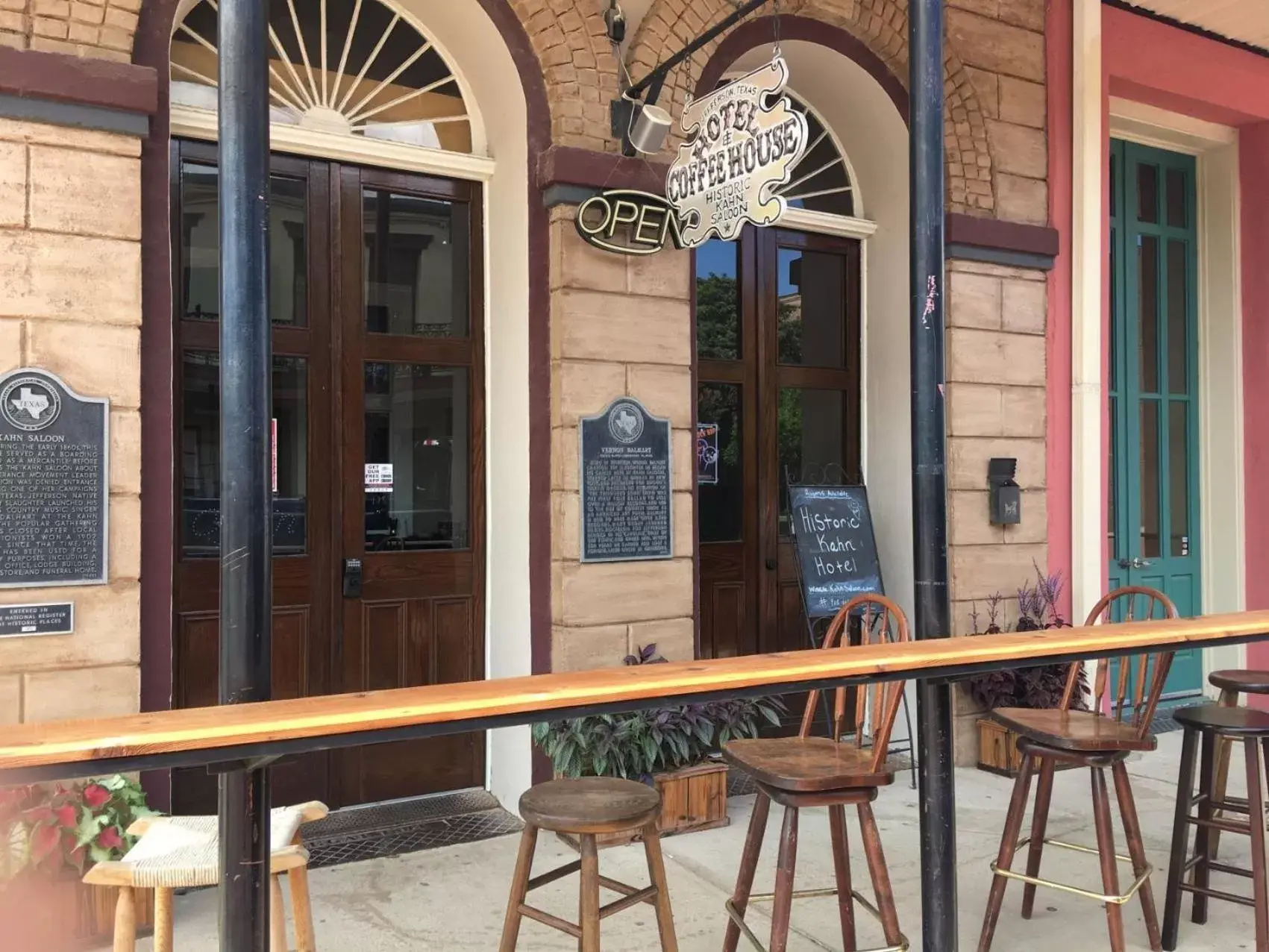 Historic Kahn Hotel Historic Kahn Hotel