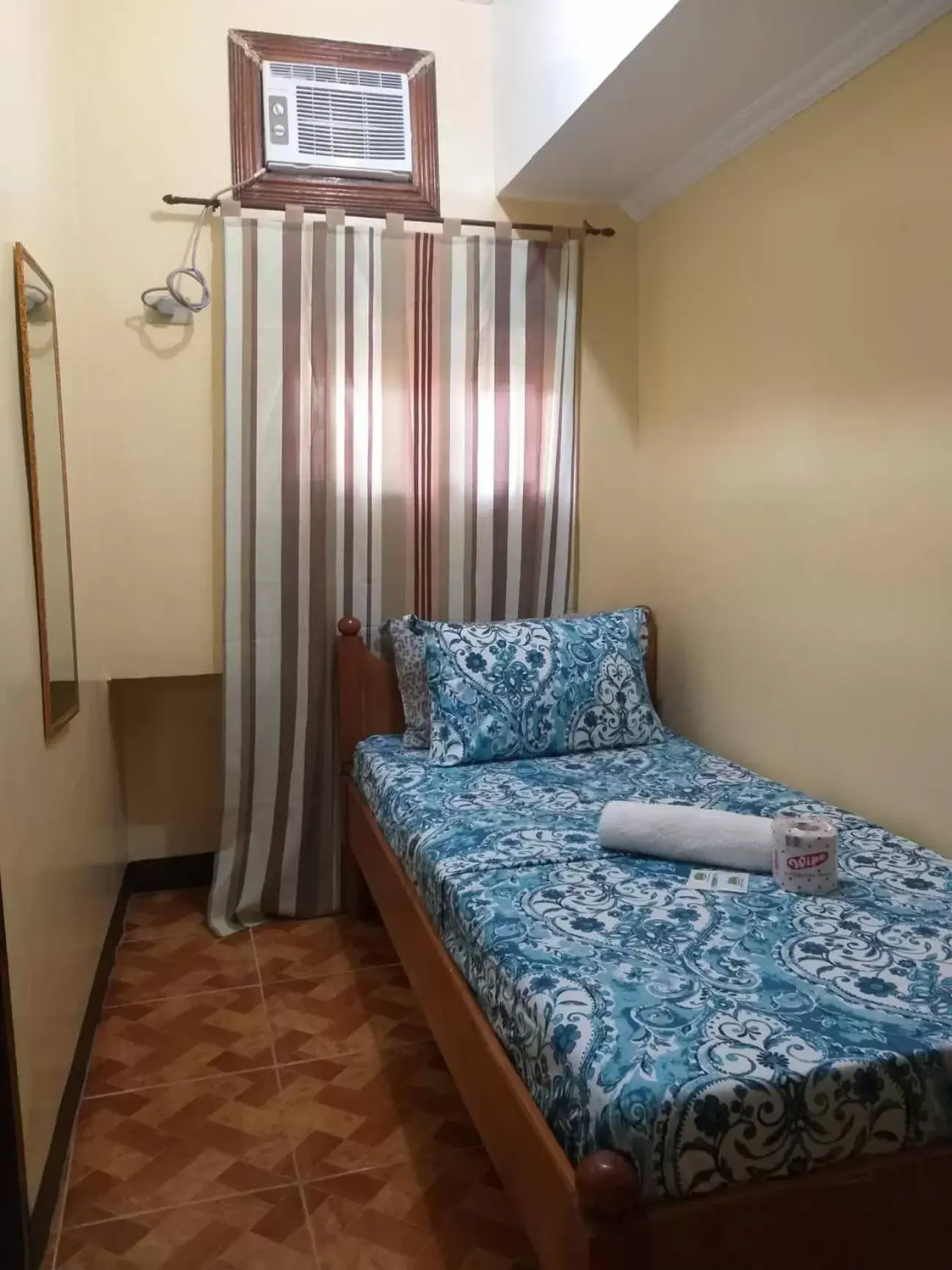 Single Room in Divine Castle Travelers Inn Single Room in Divine Castle Travelers Inn