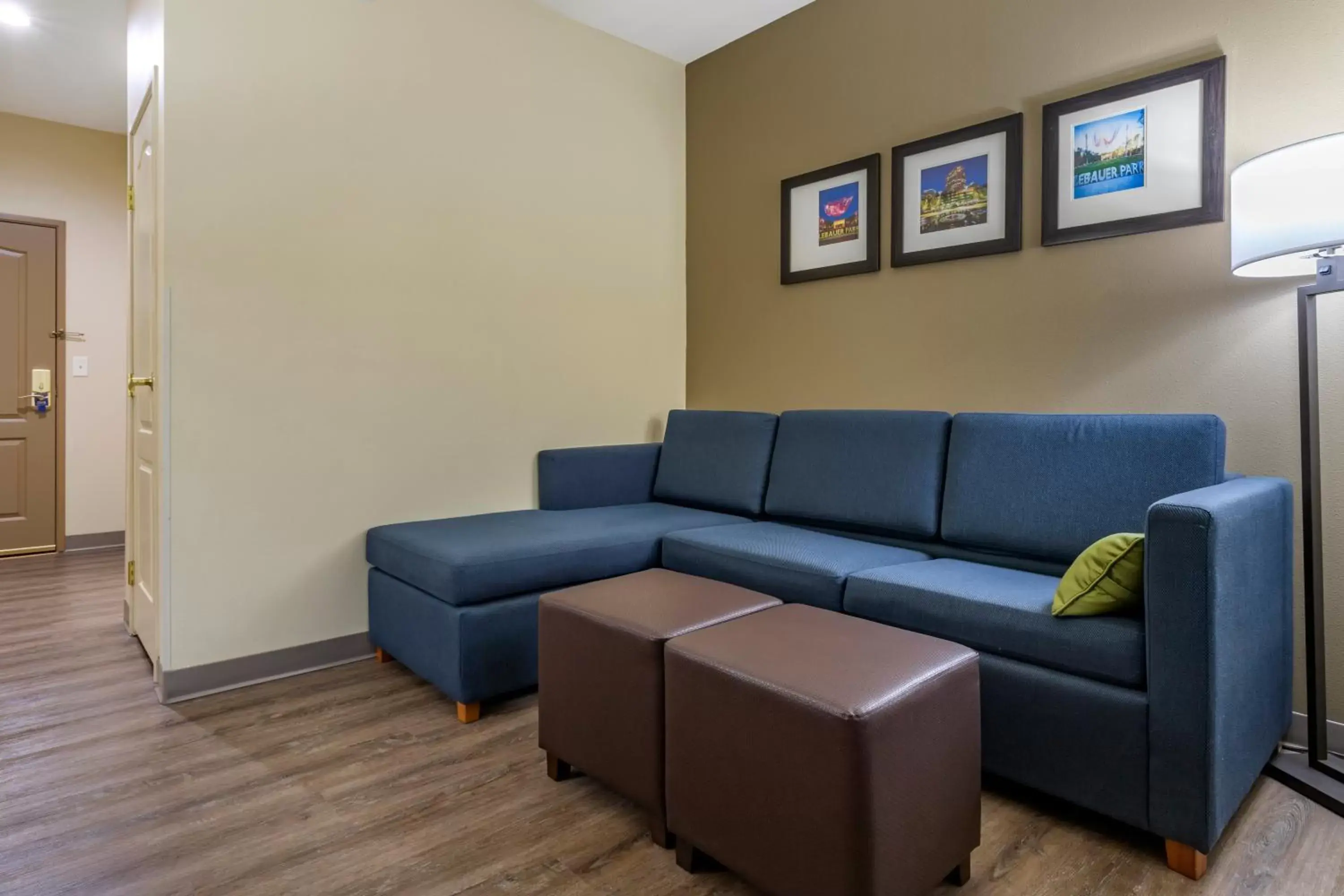King Suite - Accessible/Non-Smoking in Comfort Inn & Suites High Point - Archdale King Suite - Accessible/Non-Smoking in Comfort Inn & Suites High Point - Archdale