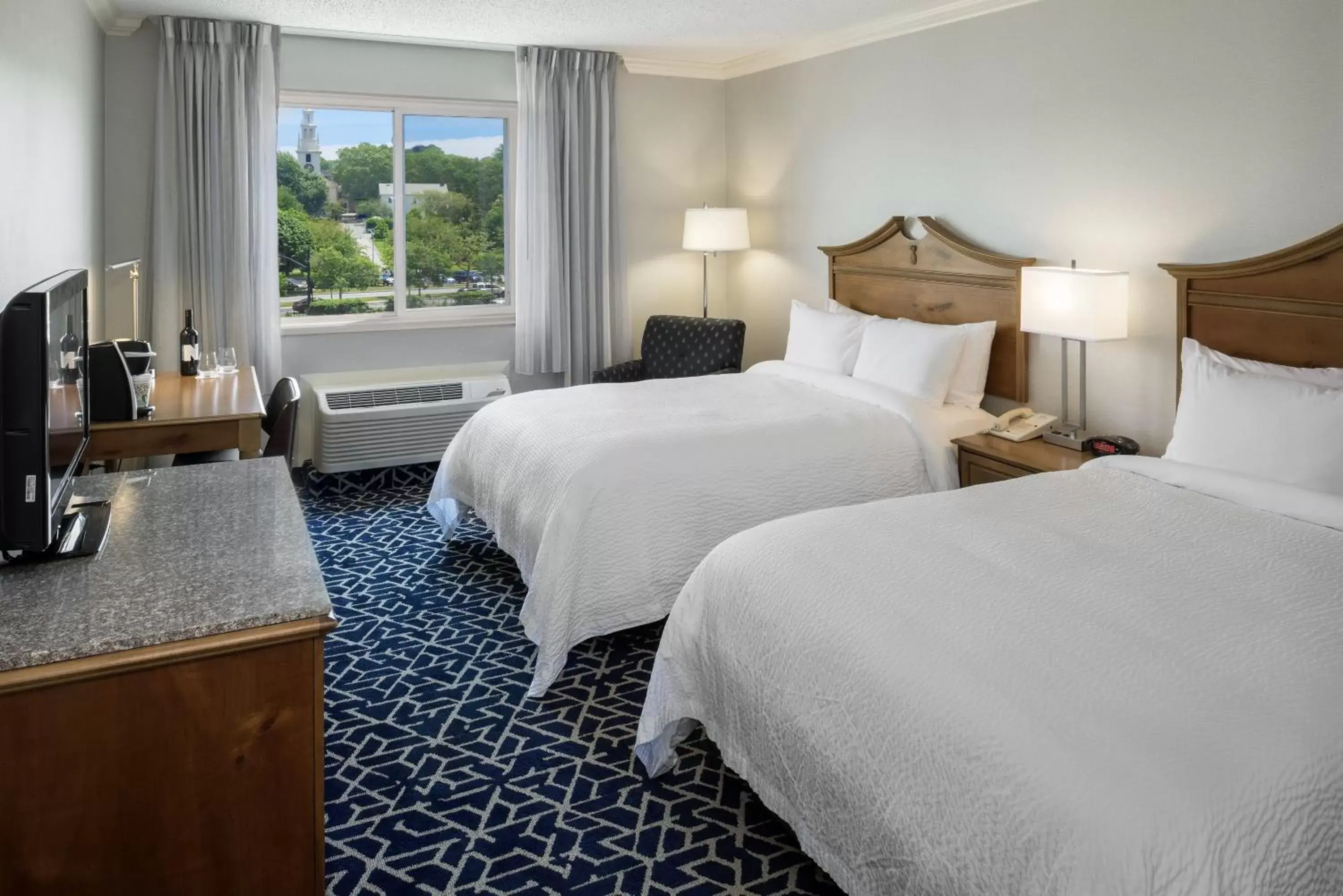 Double Room with Two Double Beds and City View in The Newport Harbor Hotel & Marina Double Room with Two Double Beds and City View in The Newport Harbor Hotel & Marina