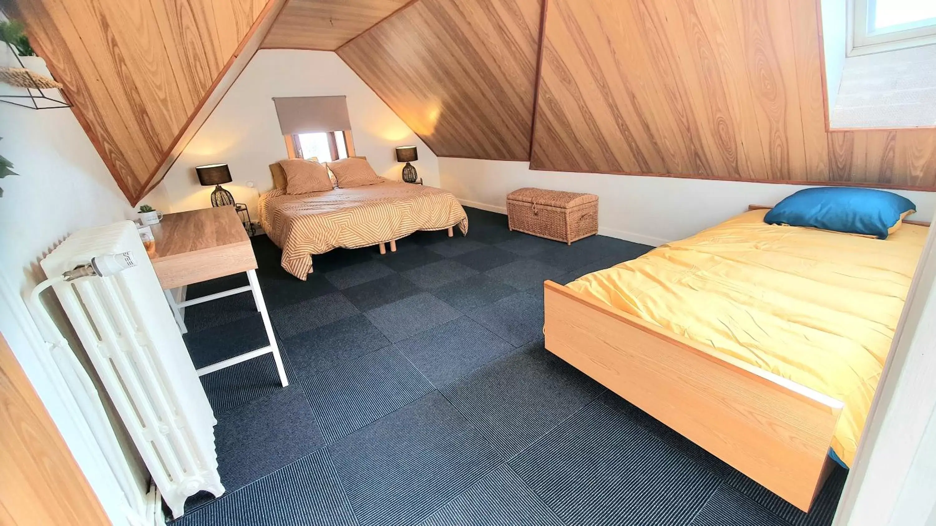 Triple Room with Private Bathroom in La Maison de la Côte des Légendes Triple Room with Private Bathroom in La Maison de la Côte des Légendes