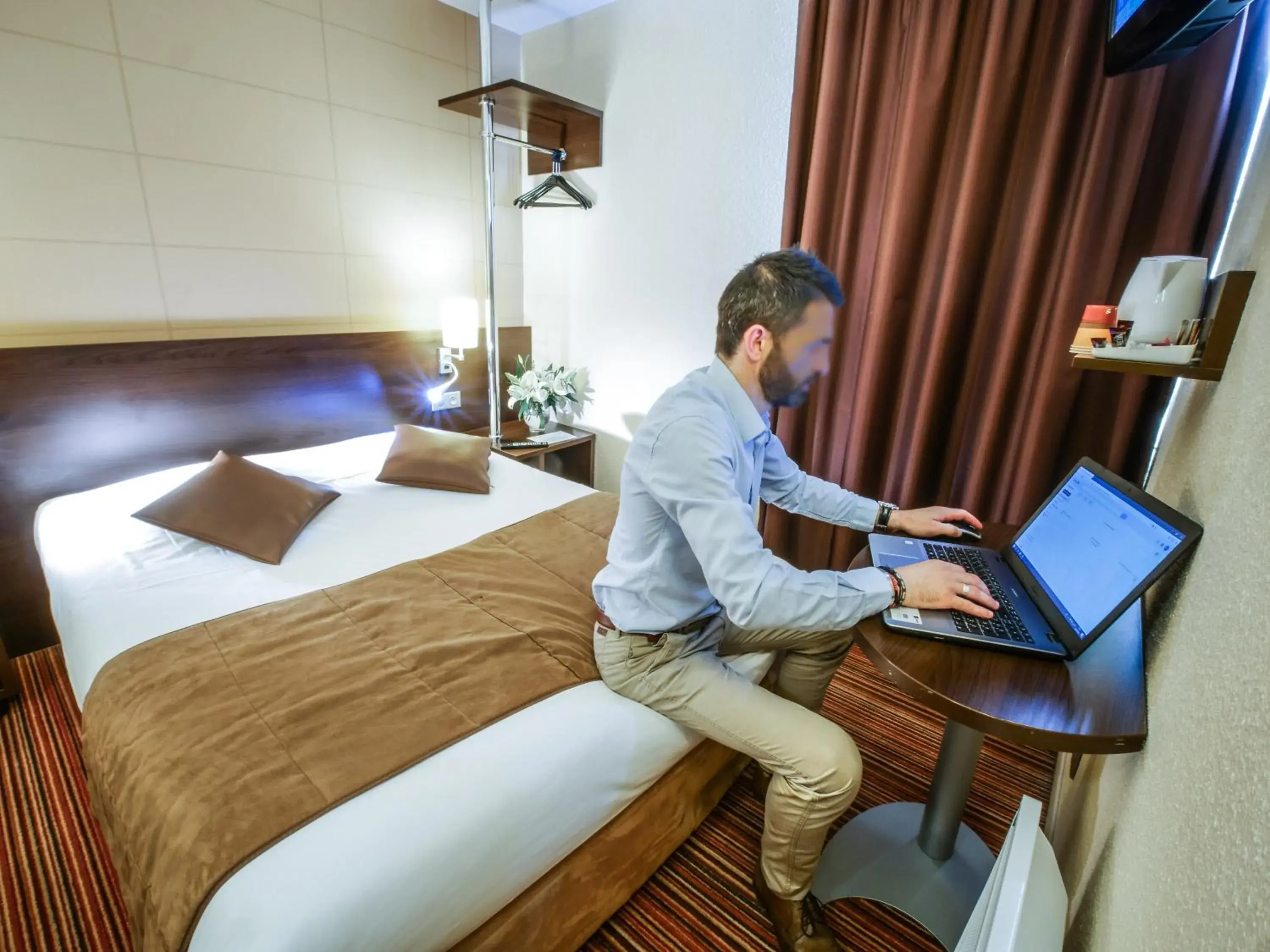 Double Room in Hotel Inn Design Poitiers Sud Double Room in Hotel Inn Design Poitiers Sud