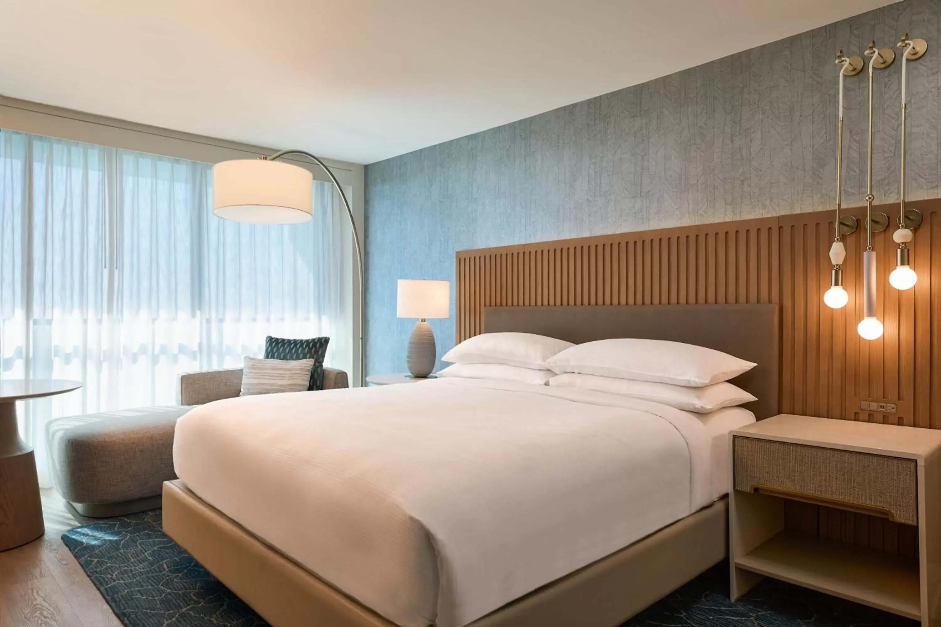 King Room in VEA Newport Beach, a Marriott Resort & Spa King Room in VEA Newport Beach, a Marriott Resort & Spa