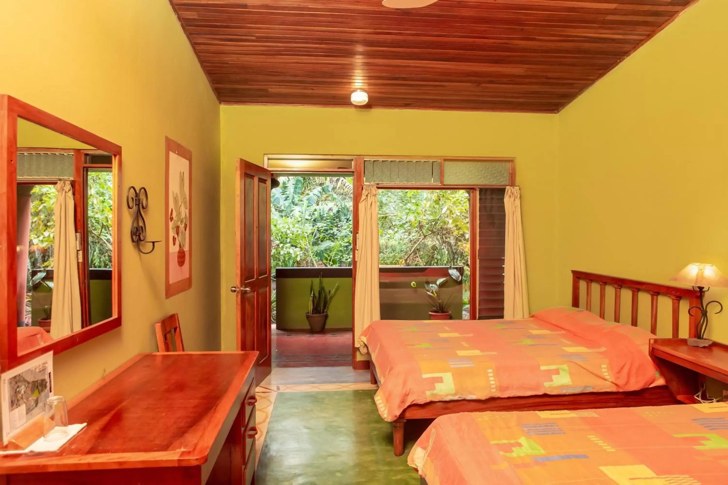 Double Room in Lake Arenal Brewery & Hotel Double Room in Lake Arenal Brewery & Hotel