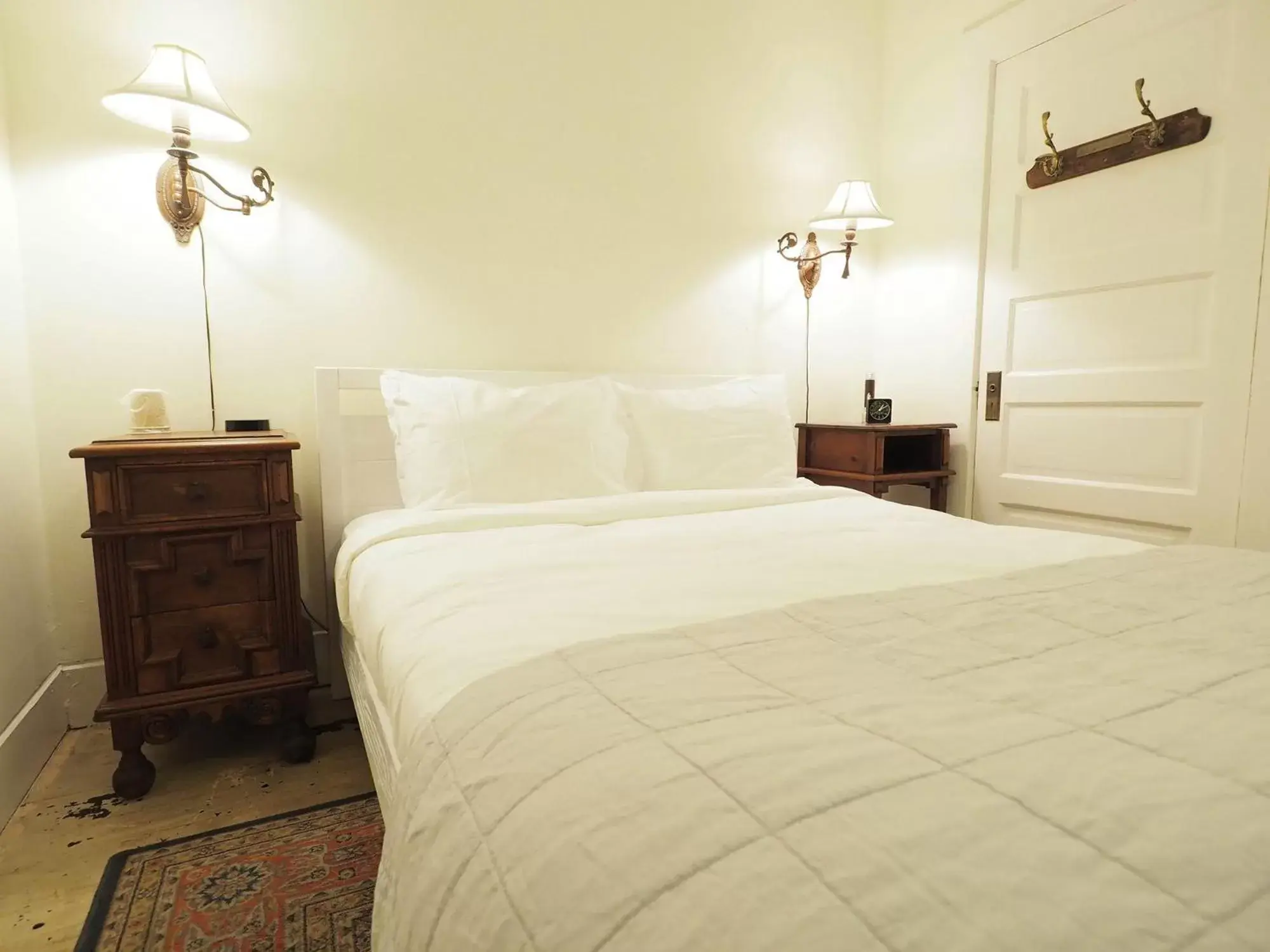 Queen Suite in Mine and Farm, The Inn at Guerneville, CA Queen Suite in Mine and Farm, The Inn at Guerneville, CA