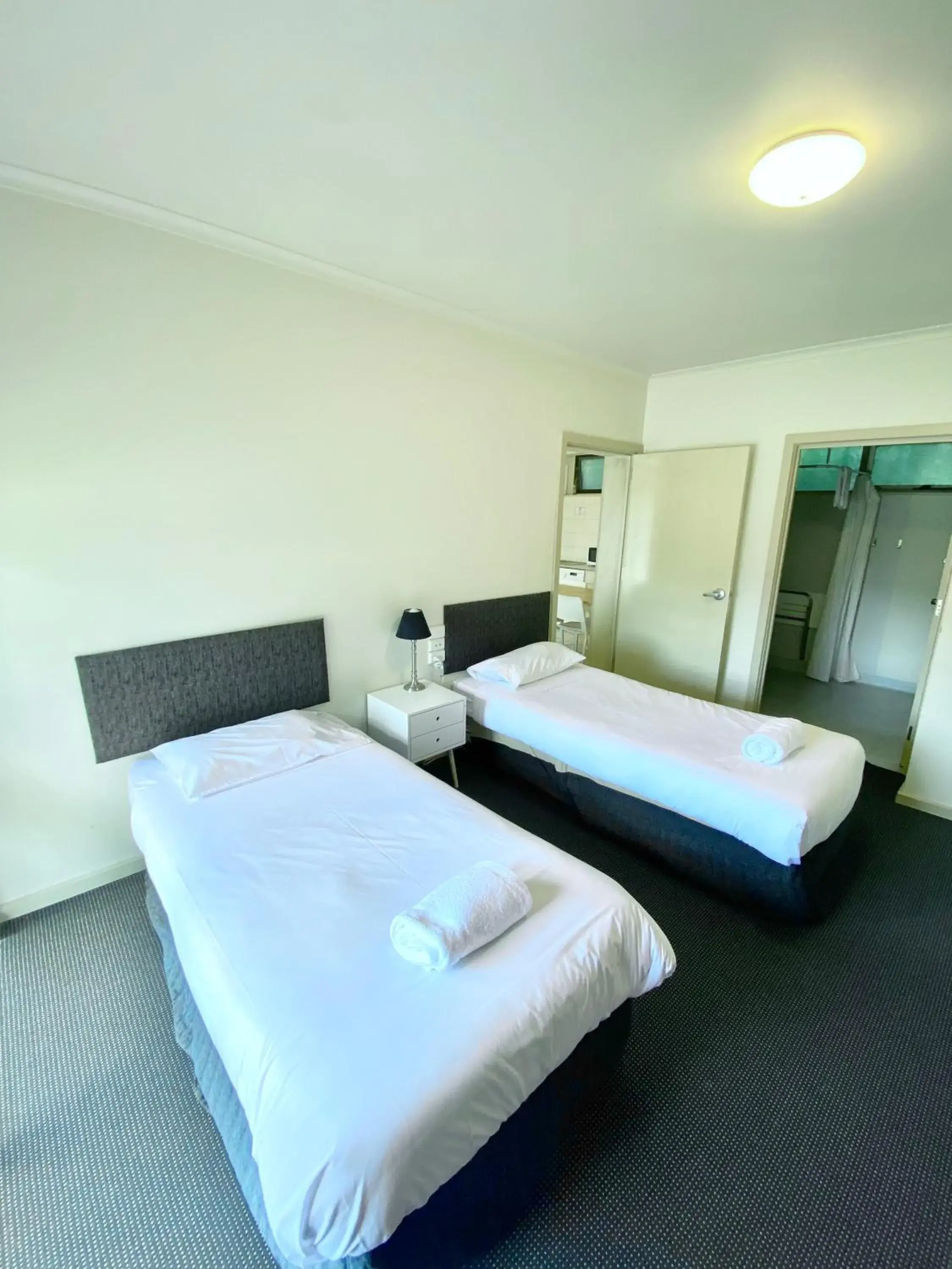 Two-Bedroom Apartment in Ballarat Colonial Motor Inn Two-Bedroom Apartment in Ballarat Colonial Motor Inn