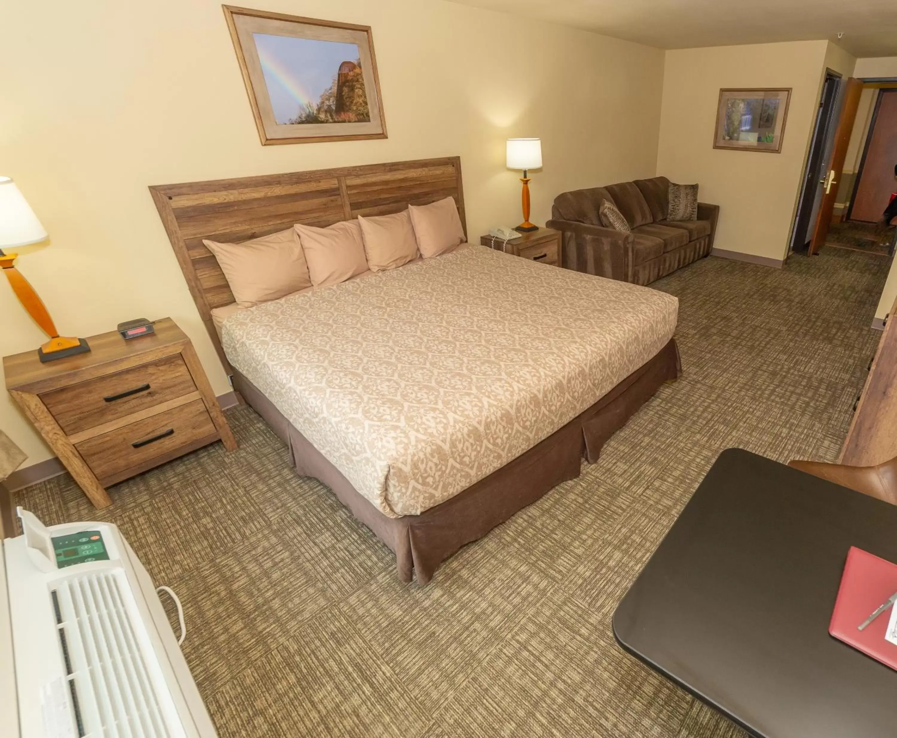 King Room - Non-Smoking in Clatskanie River Inn King Room - Non-Smoking in Clatskanie River Inn