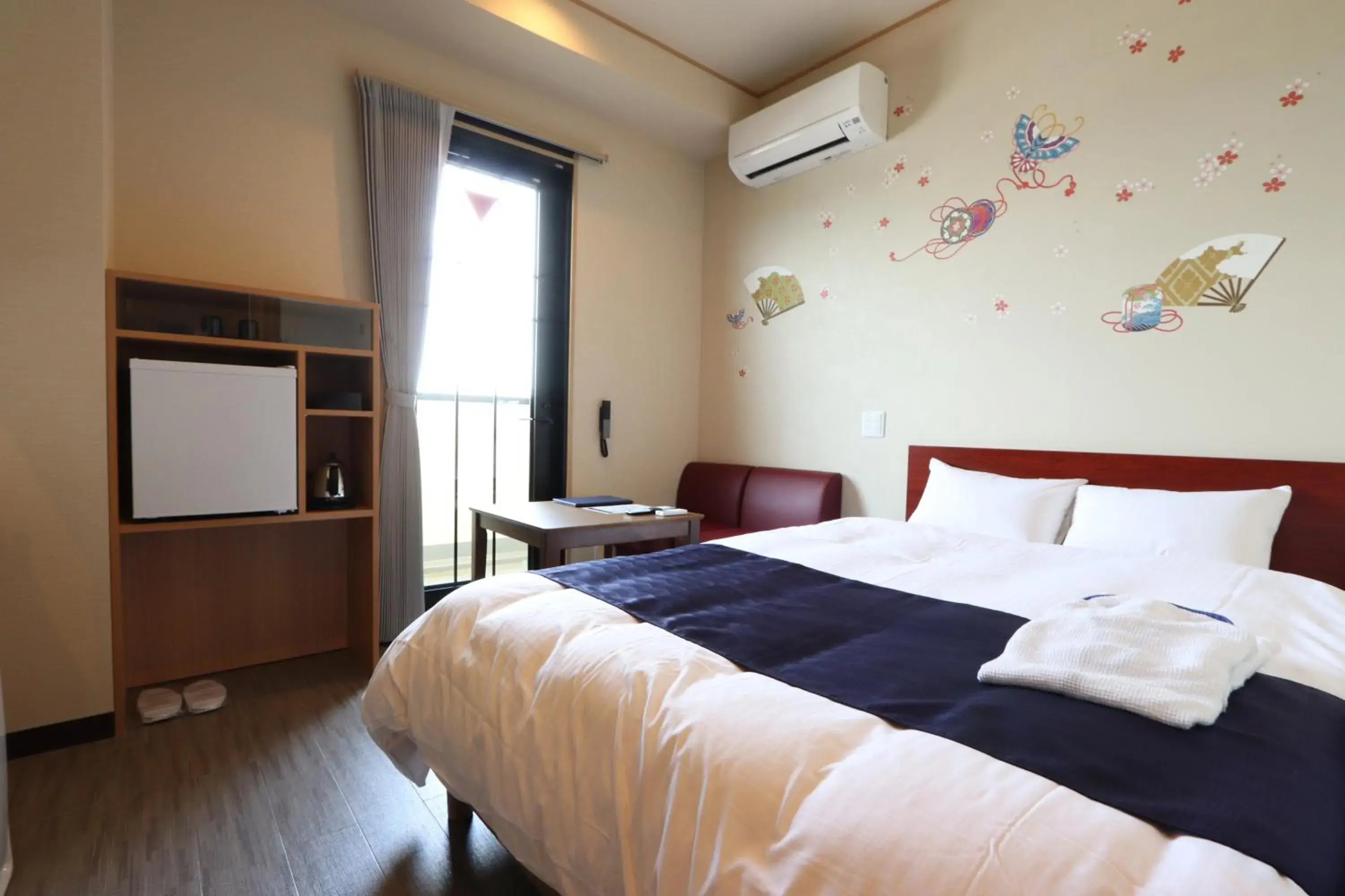 Double Room - single occupancy in Hotel Kanade Kanku Kaizuka Double Room - single occupancy in Hotel Kanade Kanku Kaizuka