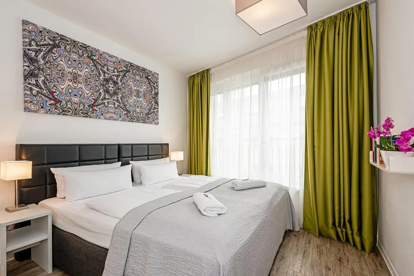 Three-Bedroom Apartment with Balcony in Apartments Rosenthal Residence Three-Bedroom Apartment with Balcony in Apartments Rosenthal Residence