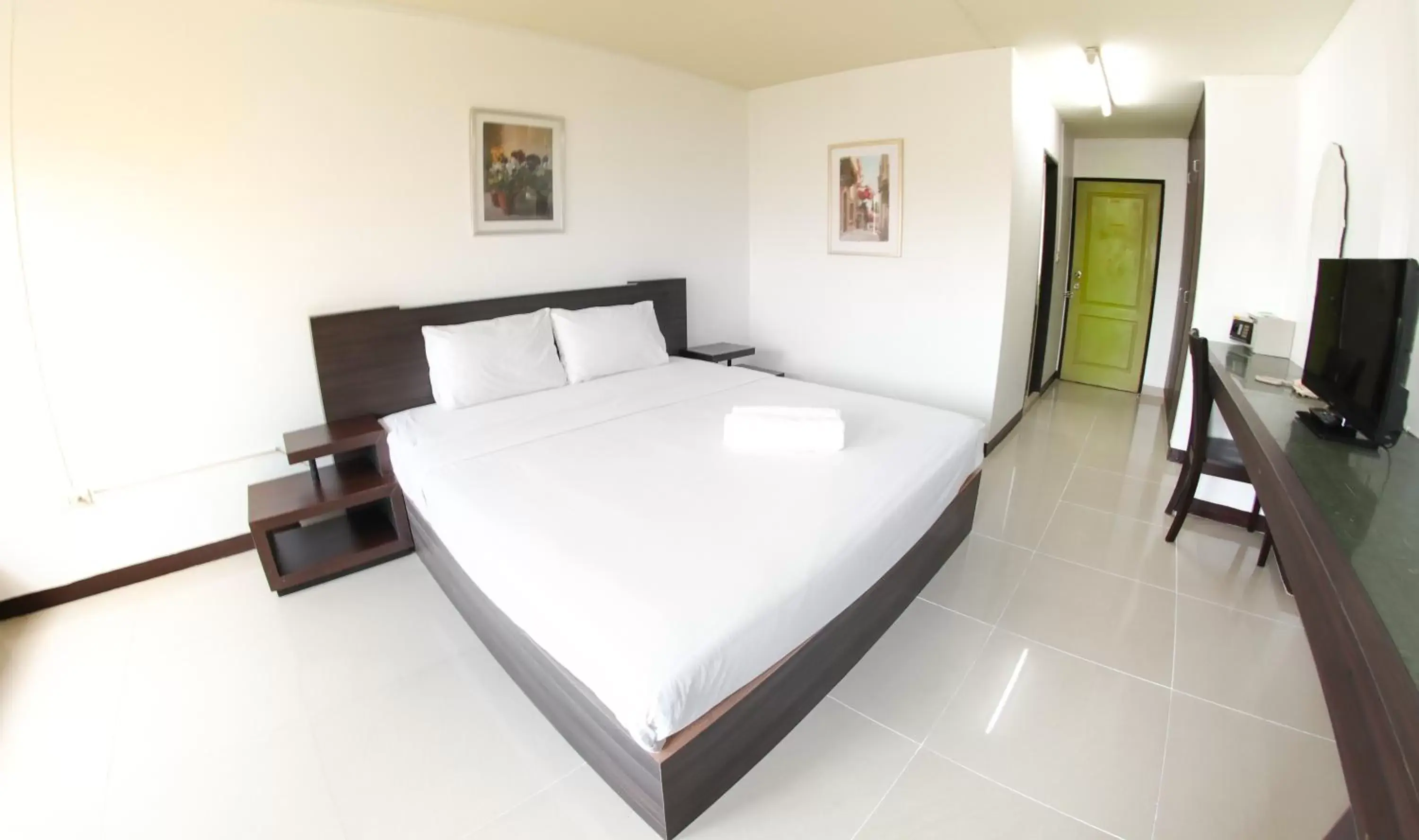 Standard Double Room in Smith Residence Standard Double Room in Smith Residence