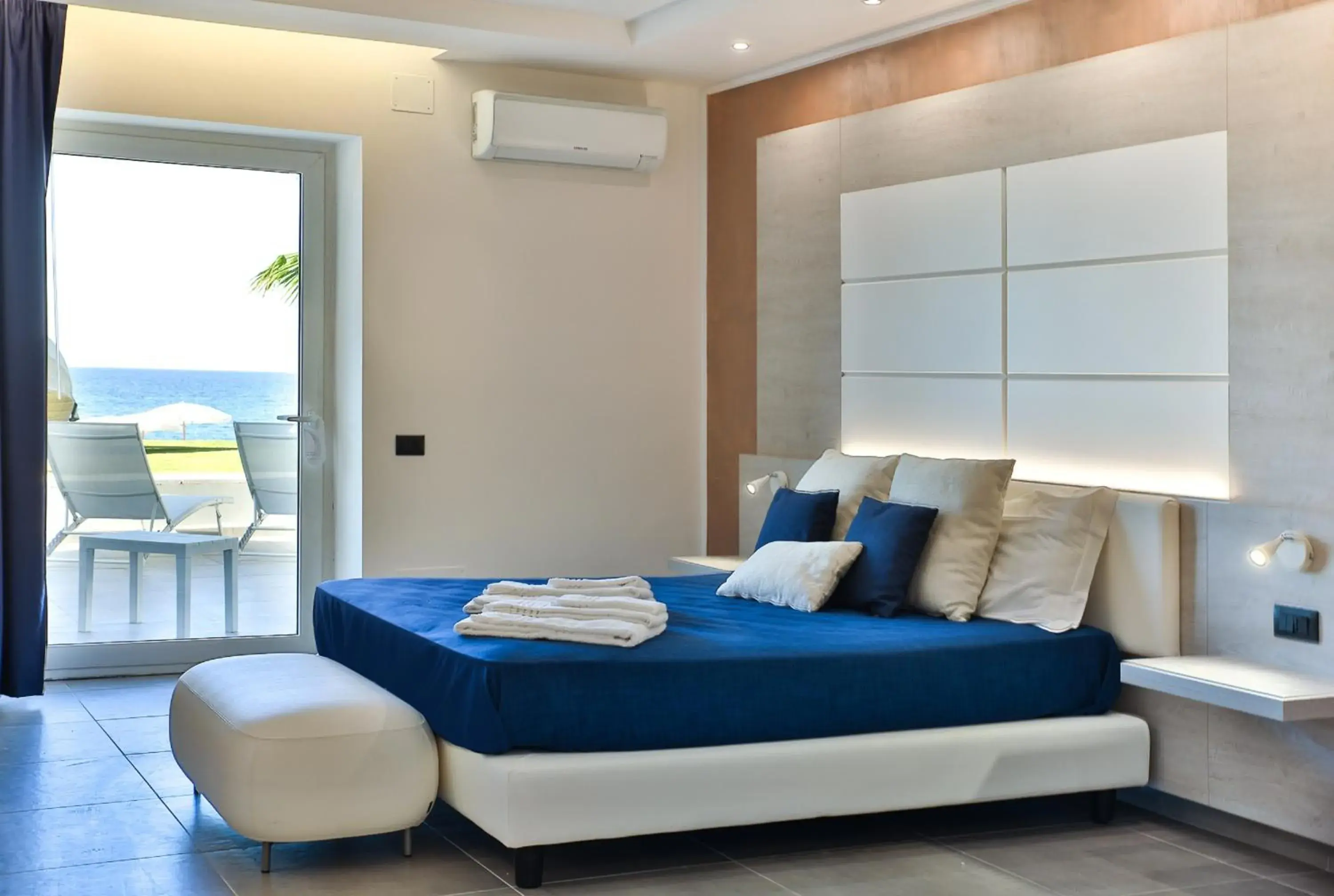 Triple Room with Sea View in Hotel Sporting Club Triple Room with Sea View in Hotel Sporting Club