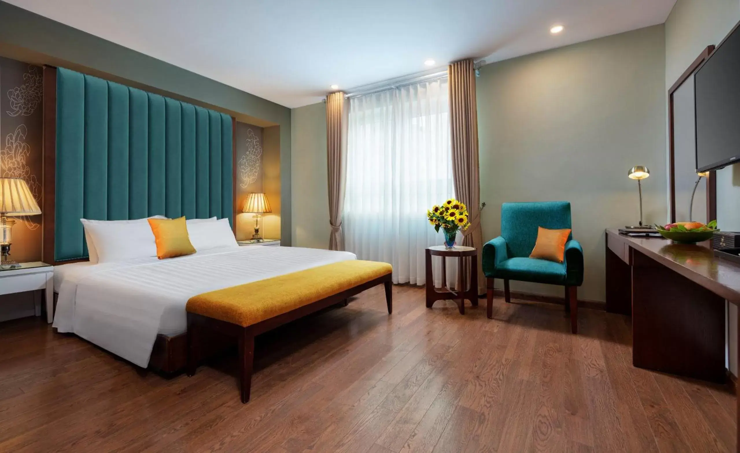 Deluxe Double or Twin Room in Skylark Hotel Deluxe Double or Twin Room in Skylark Hotel