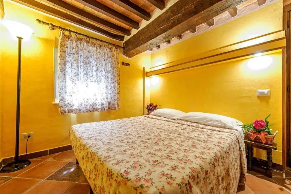 Standard King Room in Meublè Evoè Standard King Room in Meublè Evoè