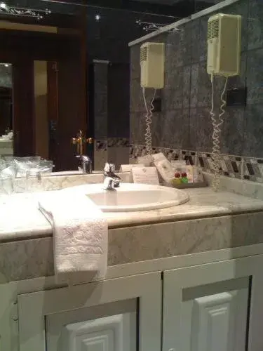 Double or Twin Room (1-2 Adults) in Hotel Begoña Park Double or Twin Room (1-2 Adults) in Hotel Begoña Park