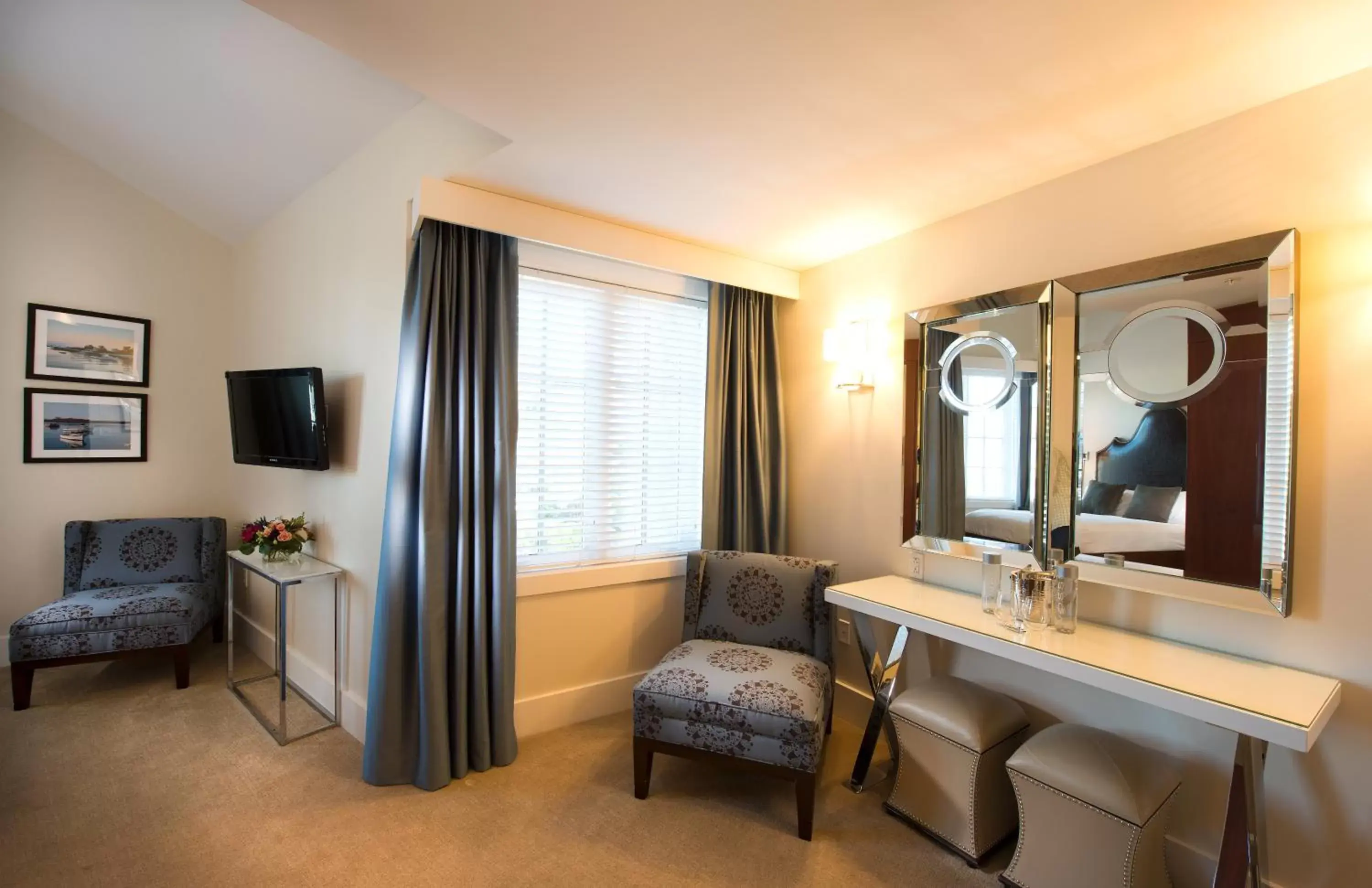 Portside Queen Disability Acessible in The Boathouse Portside Queen Disability Acessible in The Boathouse