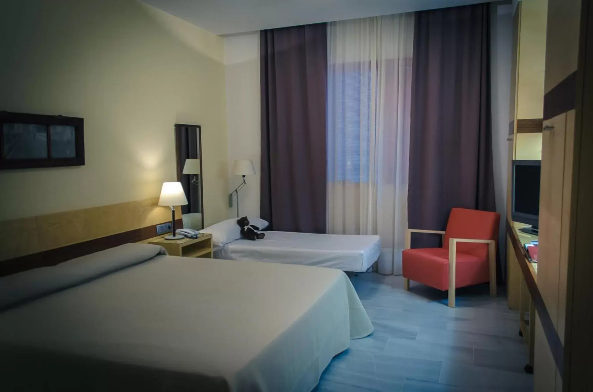 Double Room with Extra Bed - single occupancy in Hotel Mirador de Llerena Double Room with Extra Bed - single occupancy in Hotel Mirador de Llerena