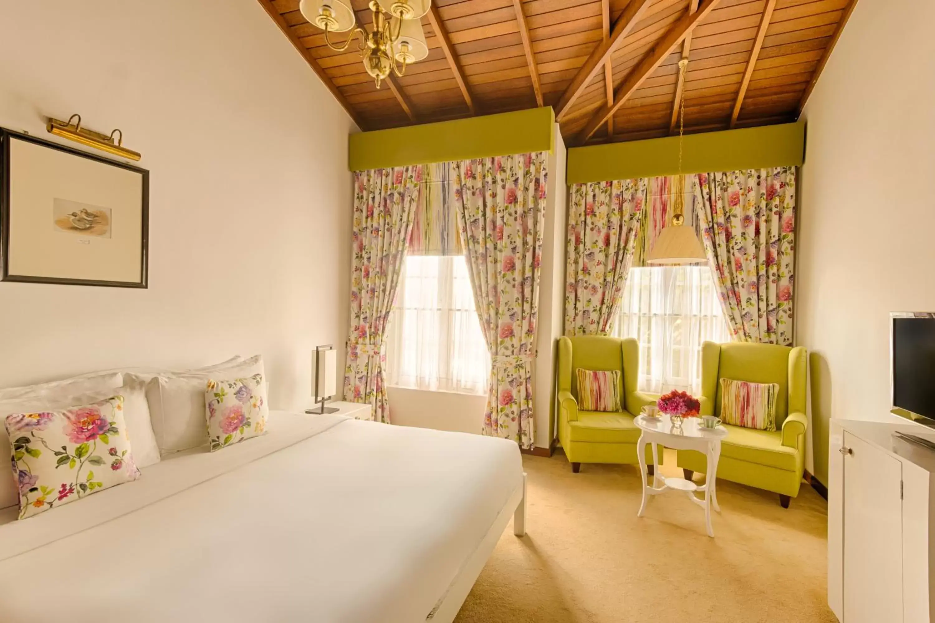 Deluxe Attic Room - single occupancy in Jetwing St Andrew's Deluxe Attic Room - single occupancy in Jetwing St Andrew's