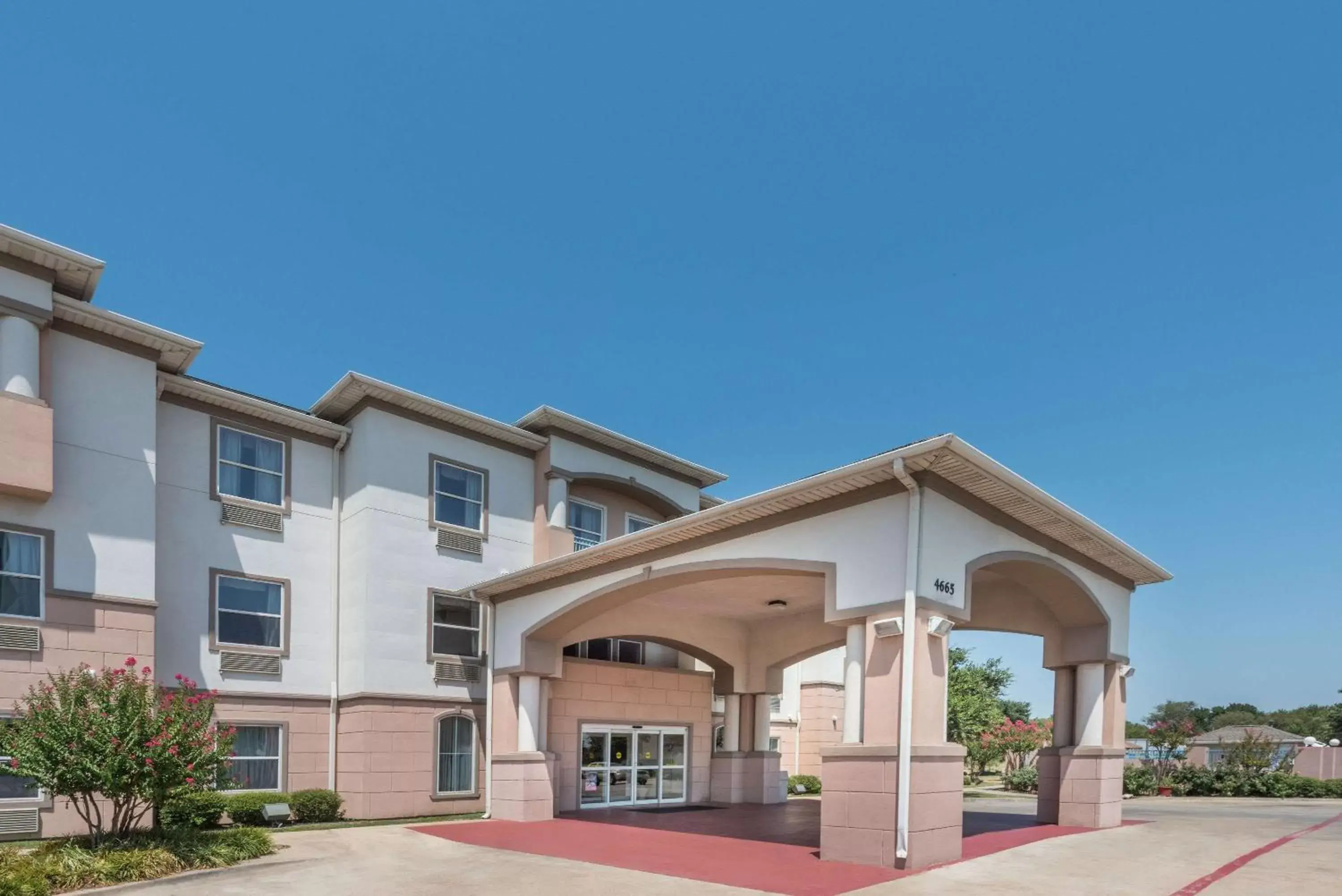 Super 8 by Wyndham Fort Worth Stockyards Super 8 by Wyndham Fort Worth Stockyards