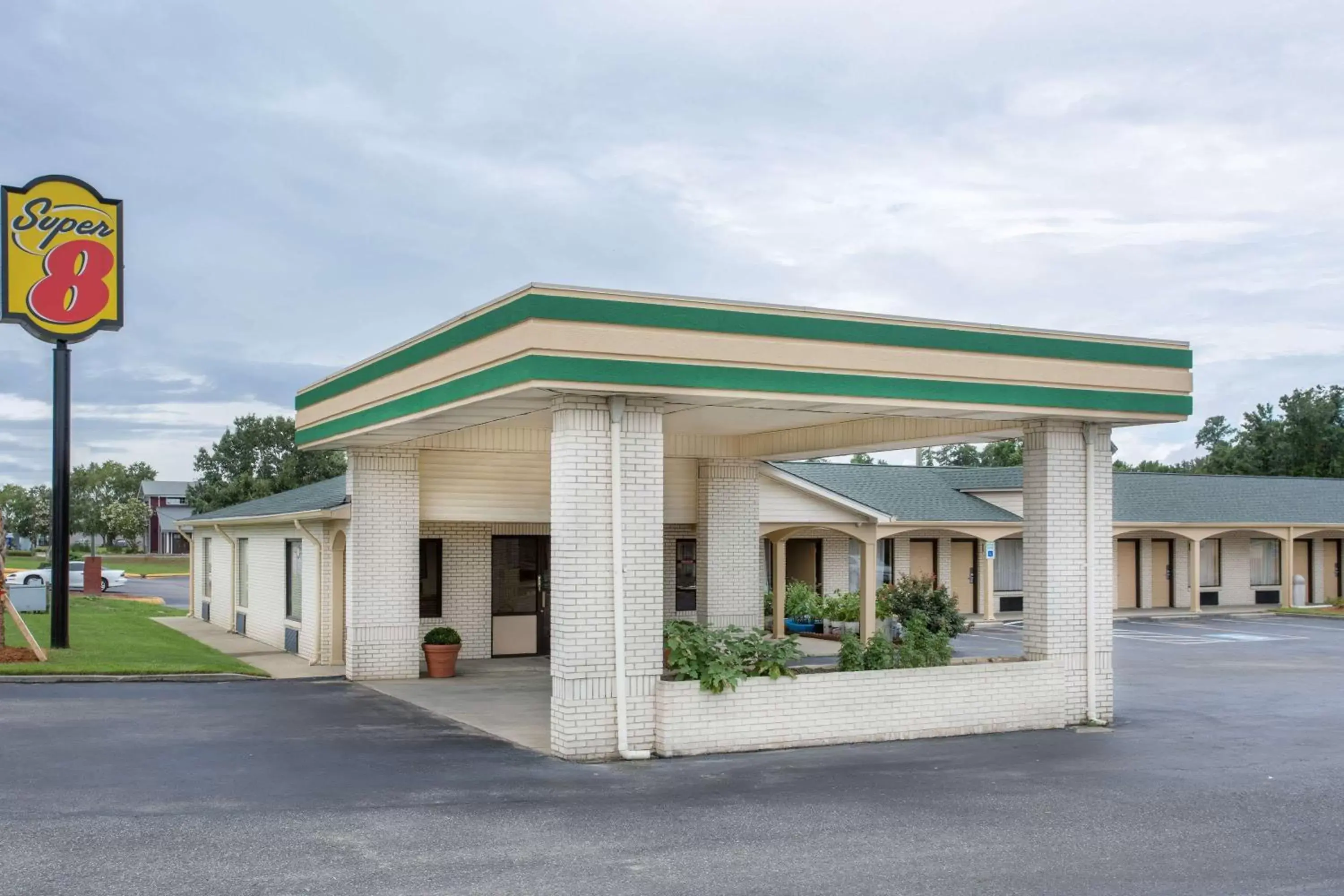 Super 8 by Wyndham Sumter Super 8 by Wyndham Sumter