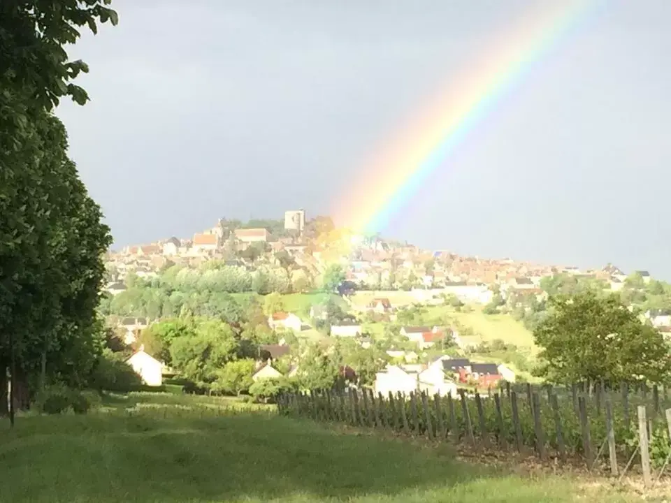 Standard Twin Room with Shared Bathroom in l'abri du viaduc Standard Twin Room with Shared Bathroom in l'abri du viaduc