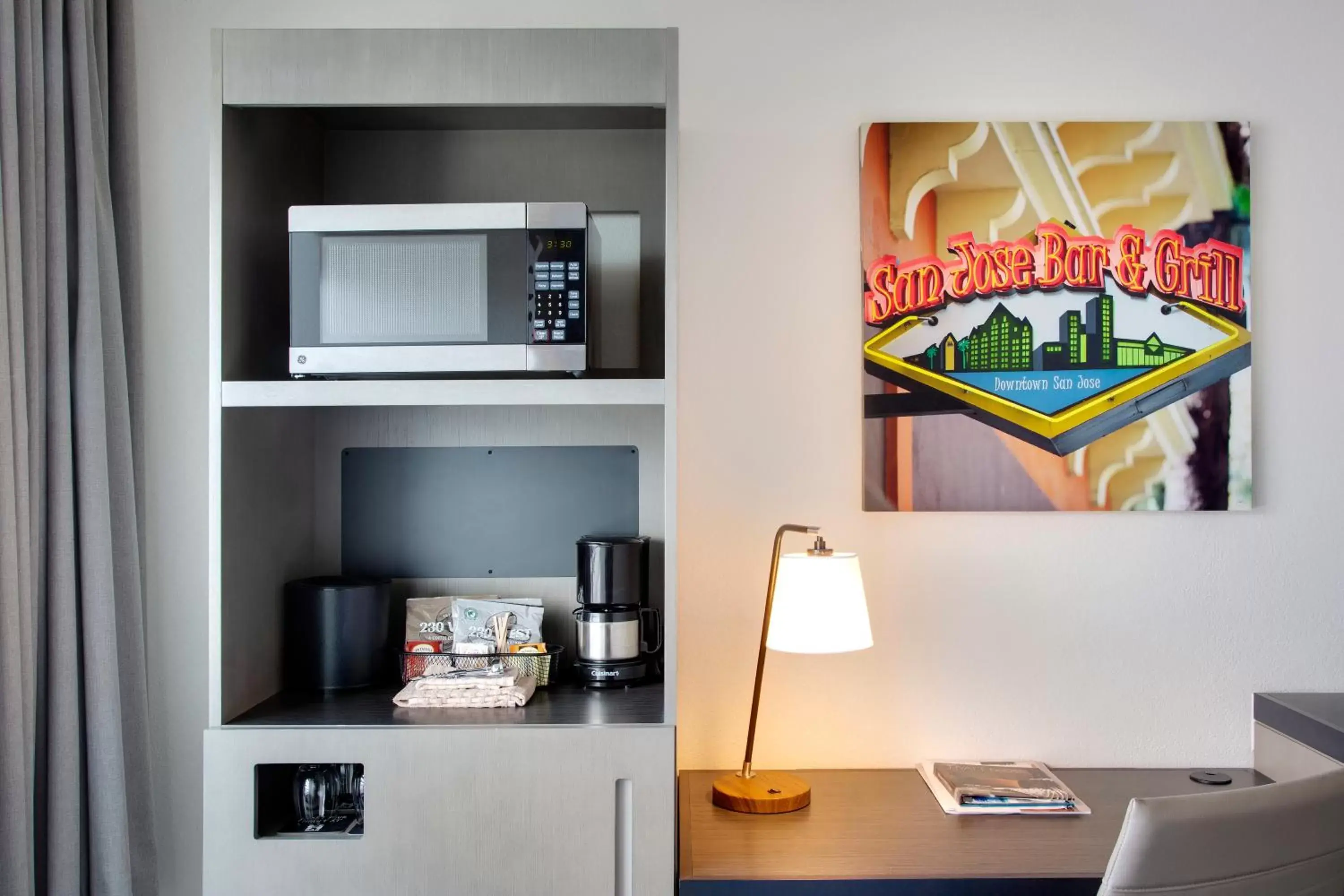 King Studio with Roll-In Shower - Disability Access in Hyatt House San Jose-Silicon Valley King Studio with Roll-In Shower - Disability Access in Hyatt House San Jose-Silicon Valley