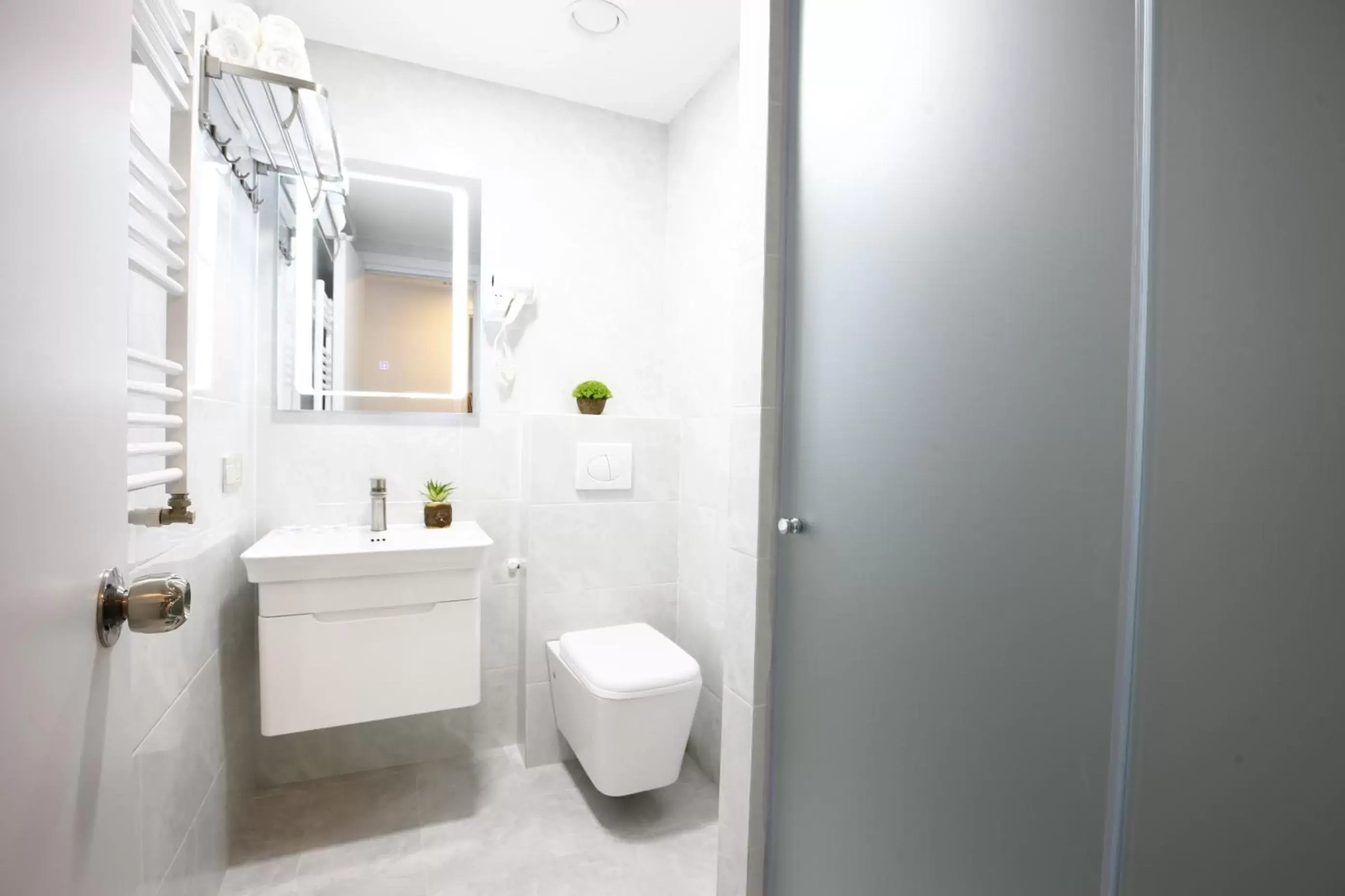 Standard Twin Room in Graphica Tbilisi Hotel Standard Twin Room in Graphica Tbilisi Hotel