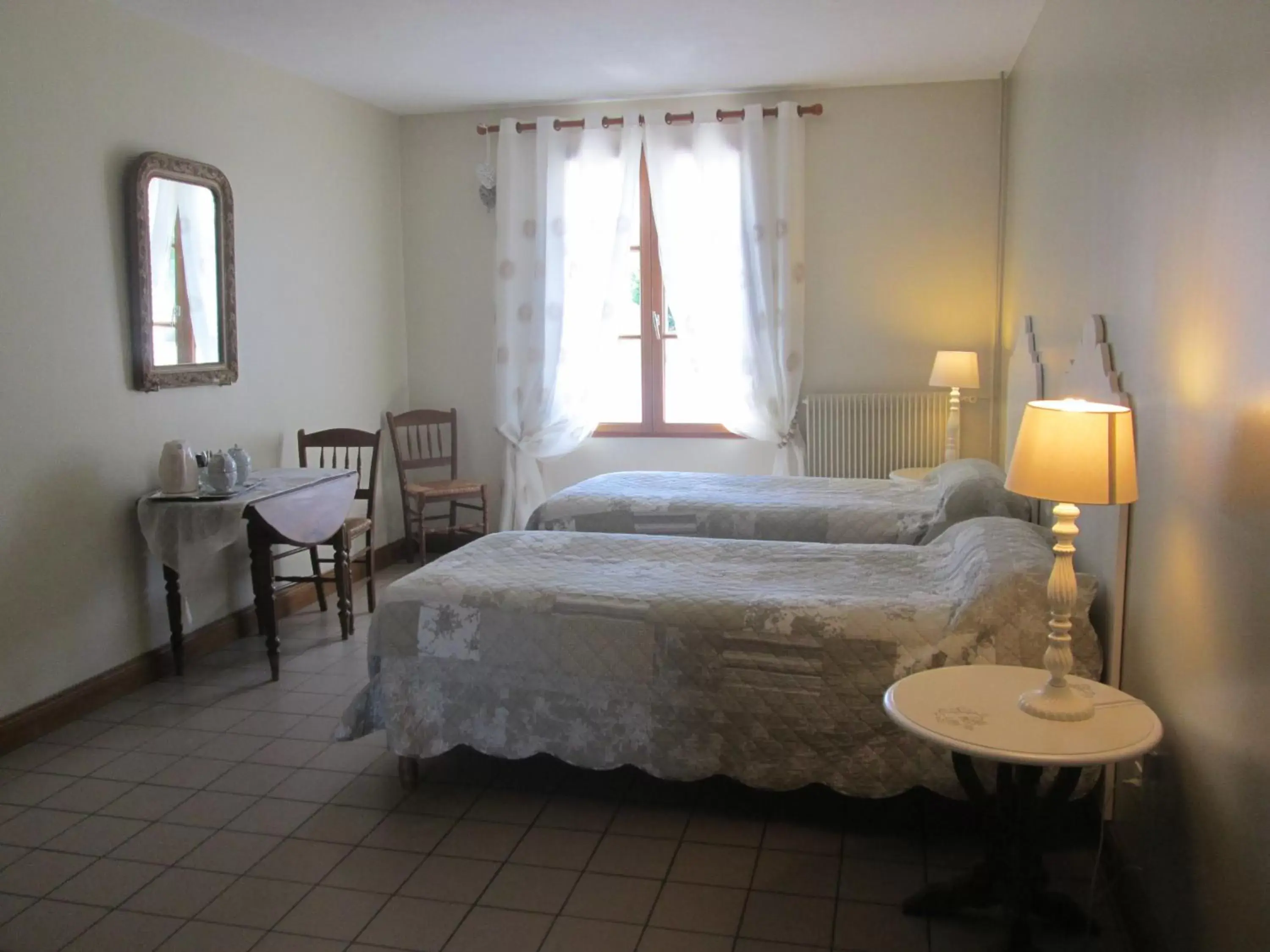 Twin Room in Le Champ du Pré Twin Room in Le Champ du Pré