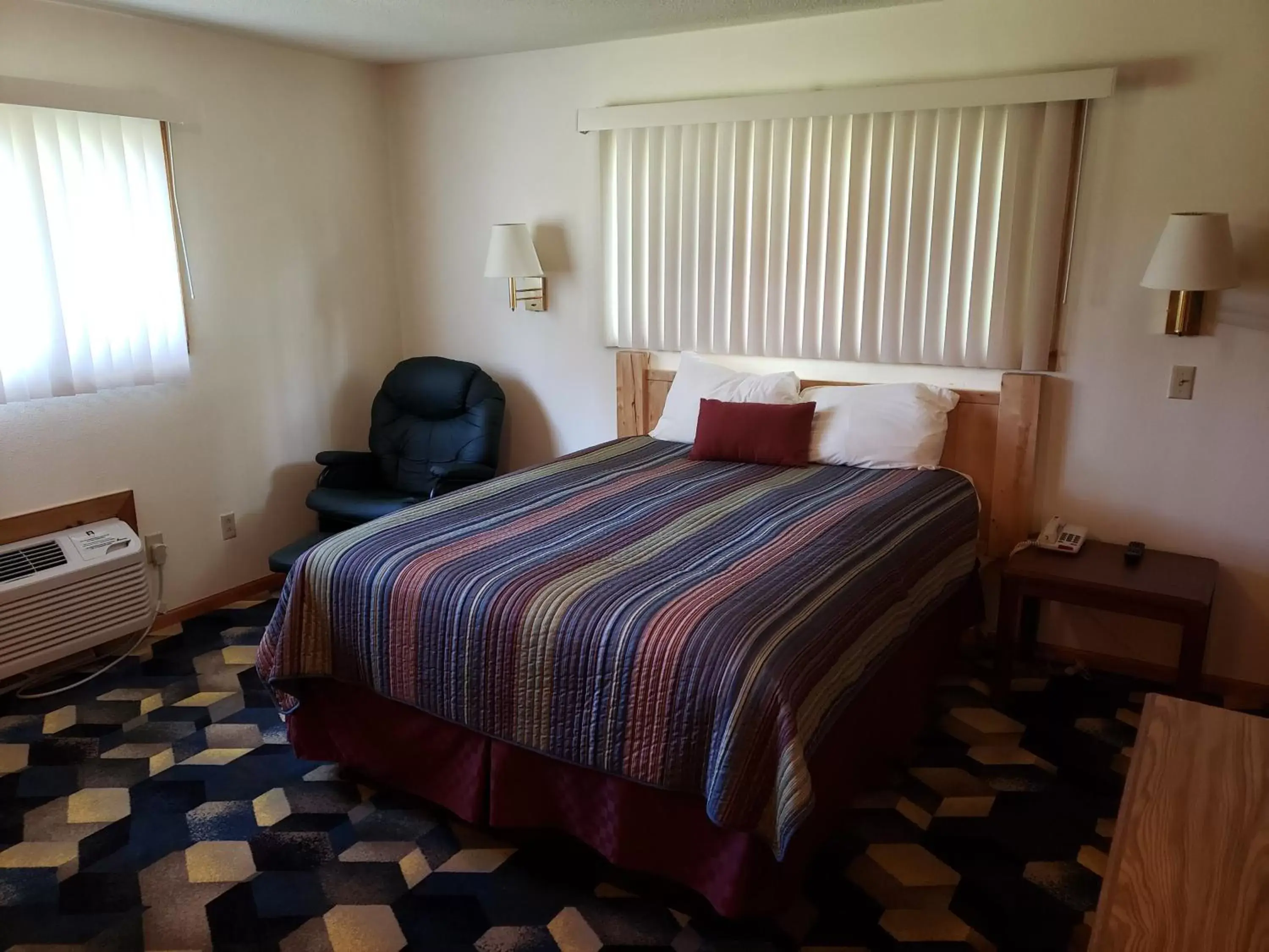 Round Barn Lodge Round Barn Lodge