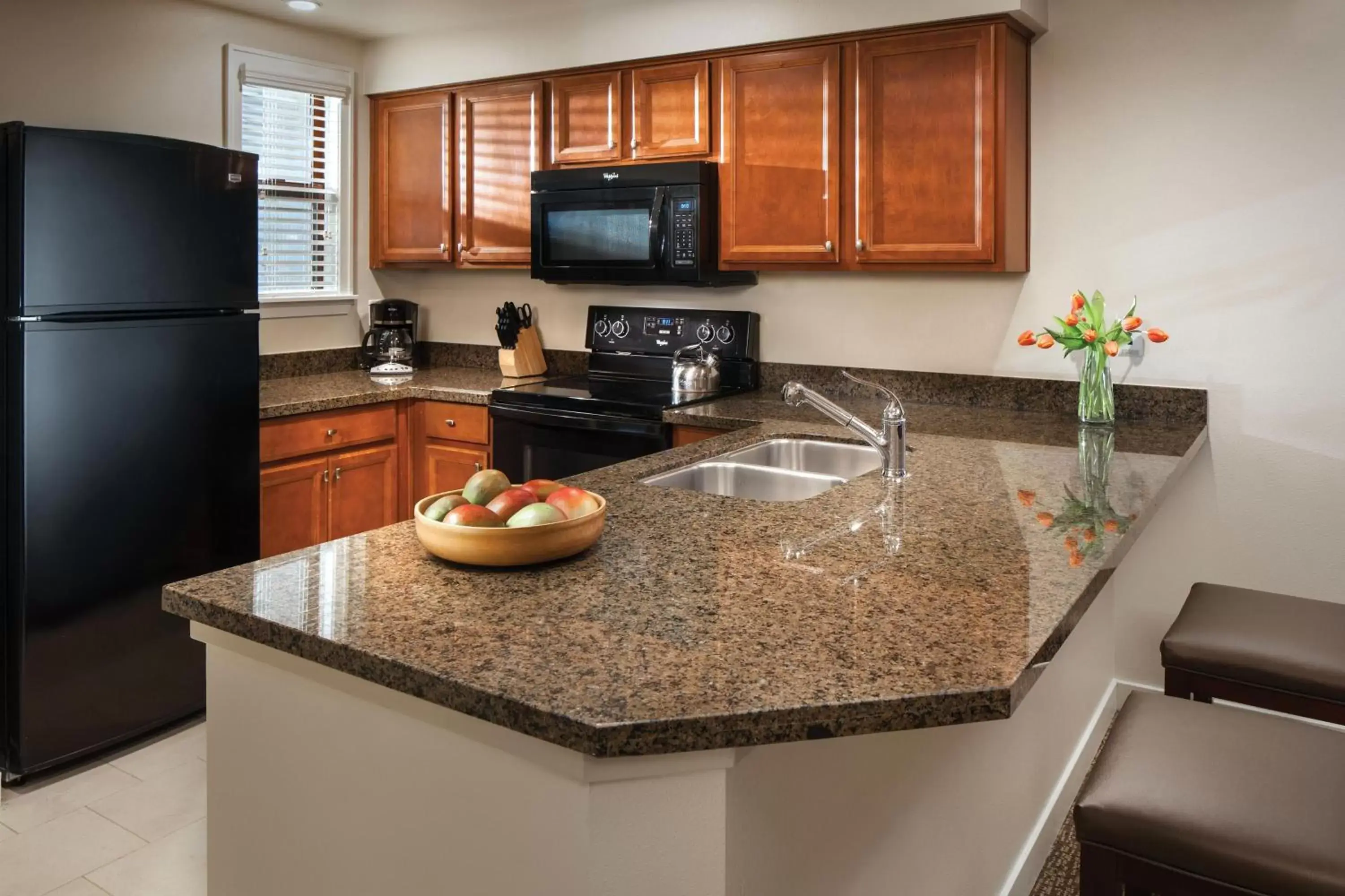 One-Bedroom Villa with Balcony, Whirlpool and Roll-in Shower - Mobility Accessible in The Westin Desert Willow Villas, Palm Desert One-Bedroom Villa with Balcony, Whirlpool and Roll-in Shower - Mobility Accessible in The Westin Desert Willow Villas, Palm Desert