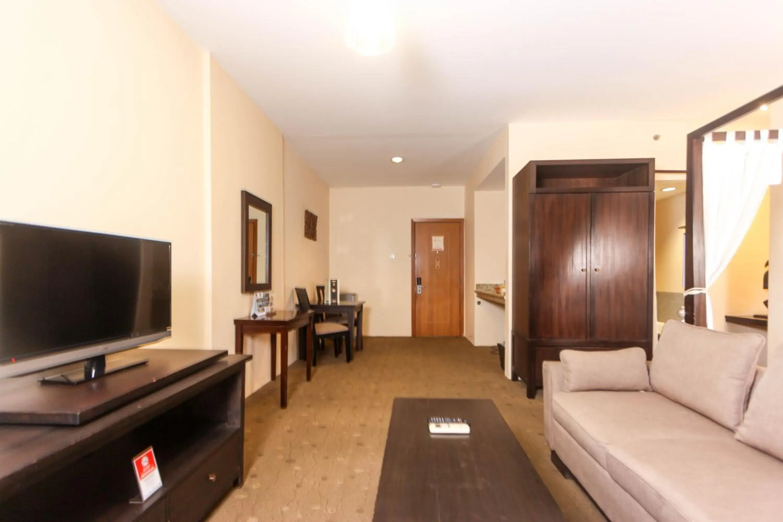 Junior Suite Village View in The Jayakarta Suites Bandung Junior Suite Village View in The Jayakarta Suites Bandung