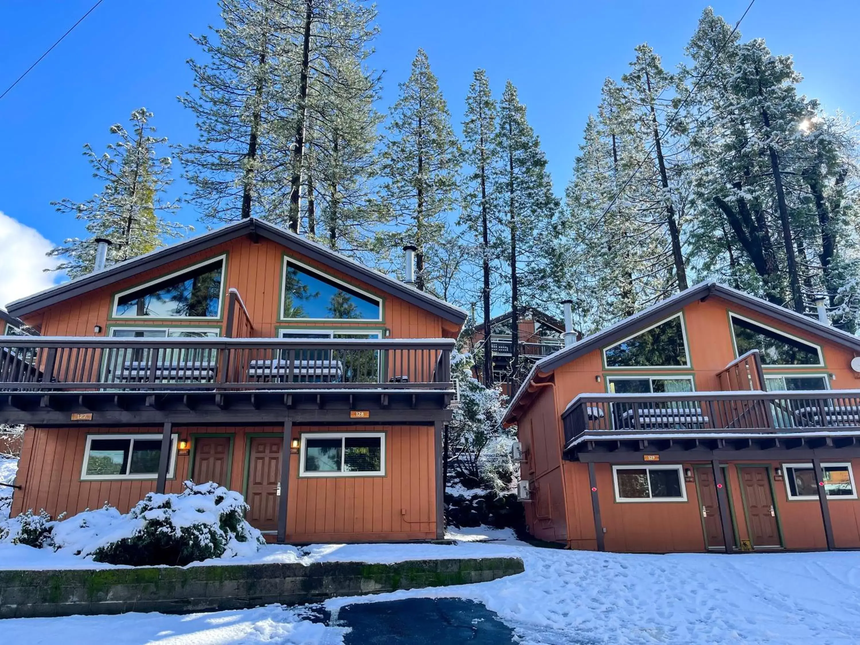 King Room with Sofa Bed in The Pines Resort & Conference Center King Room with Sofa Bed in The Pines Resort & Conference Center