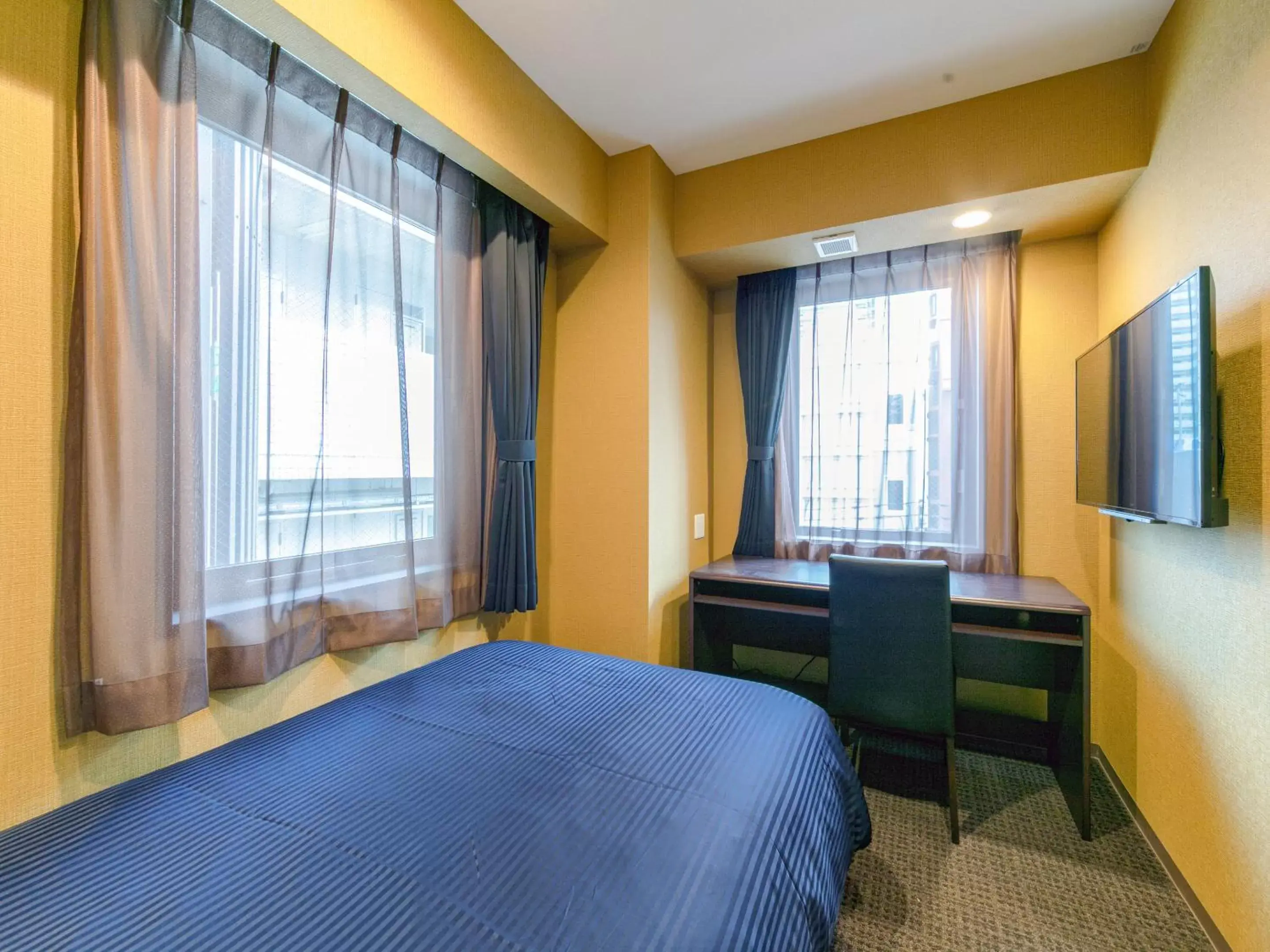 Double Room with Small Double Bed - single occupancy - Smoking in HOTEL LiVEMAX Sendai Aobadori Double Room with Small Double Bed - single occupancy - Smoking in HOTEL LiVEMAX Sendai Aobadori