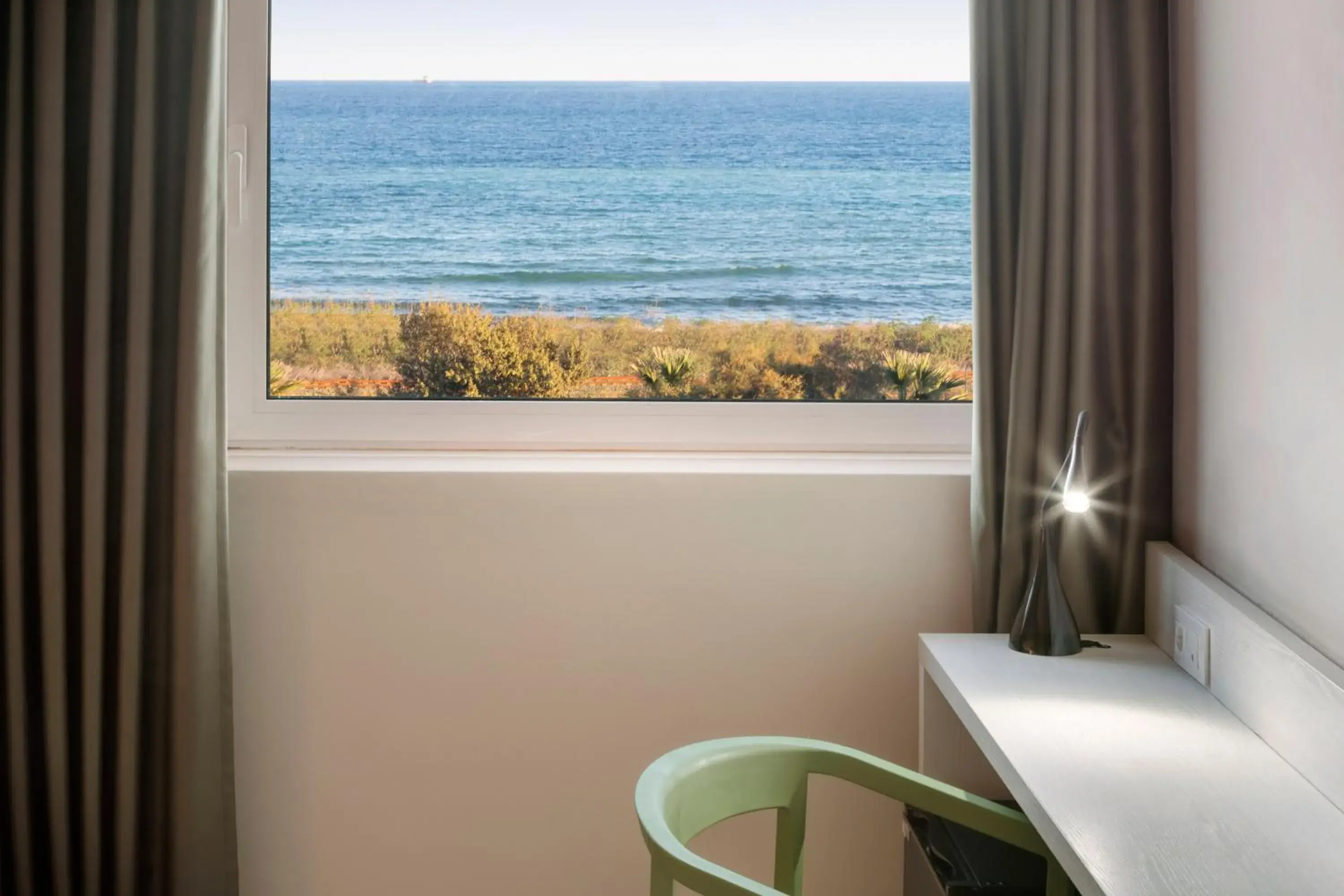 Double Room with Sea View in B&B HOTEL Alicante Double Room with Sea View in B&B HOTEL Alicante