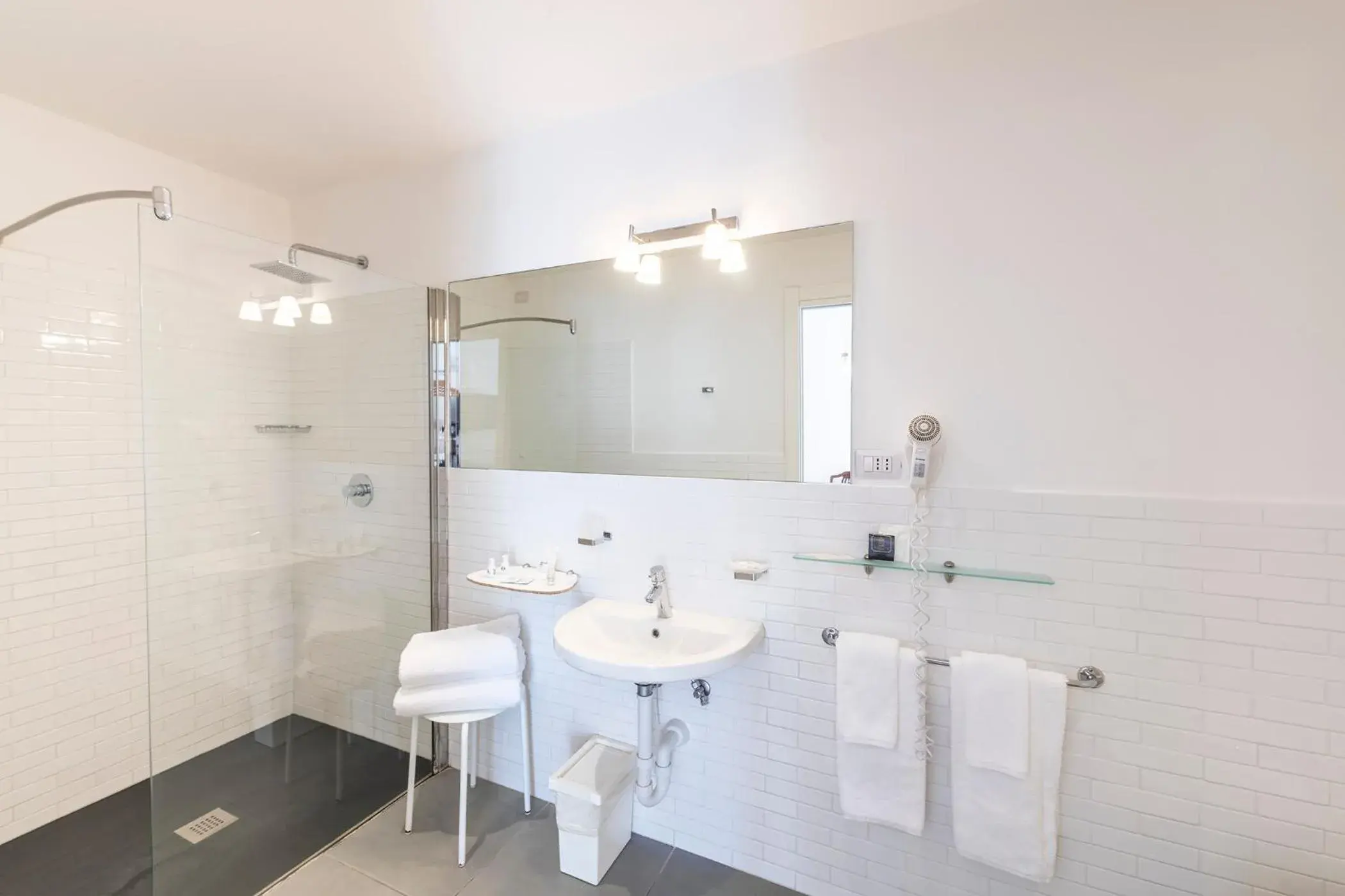 Large Double Room in Hotel San Michele Large Double Room in Hotel San Michele