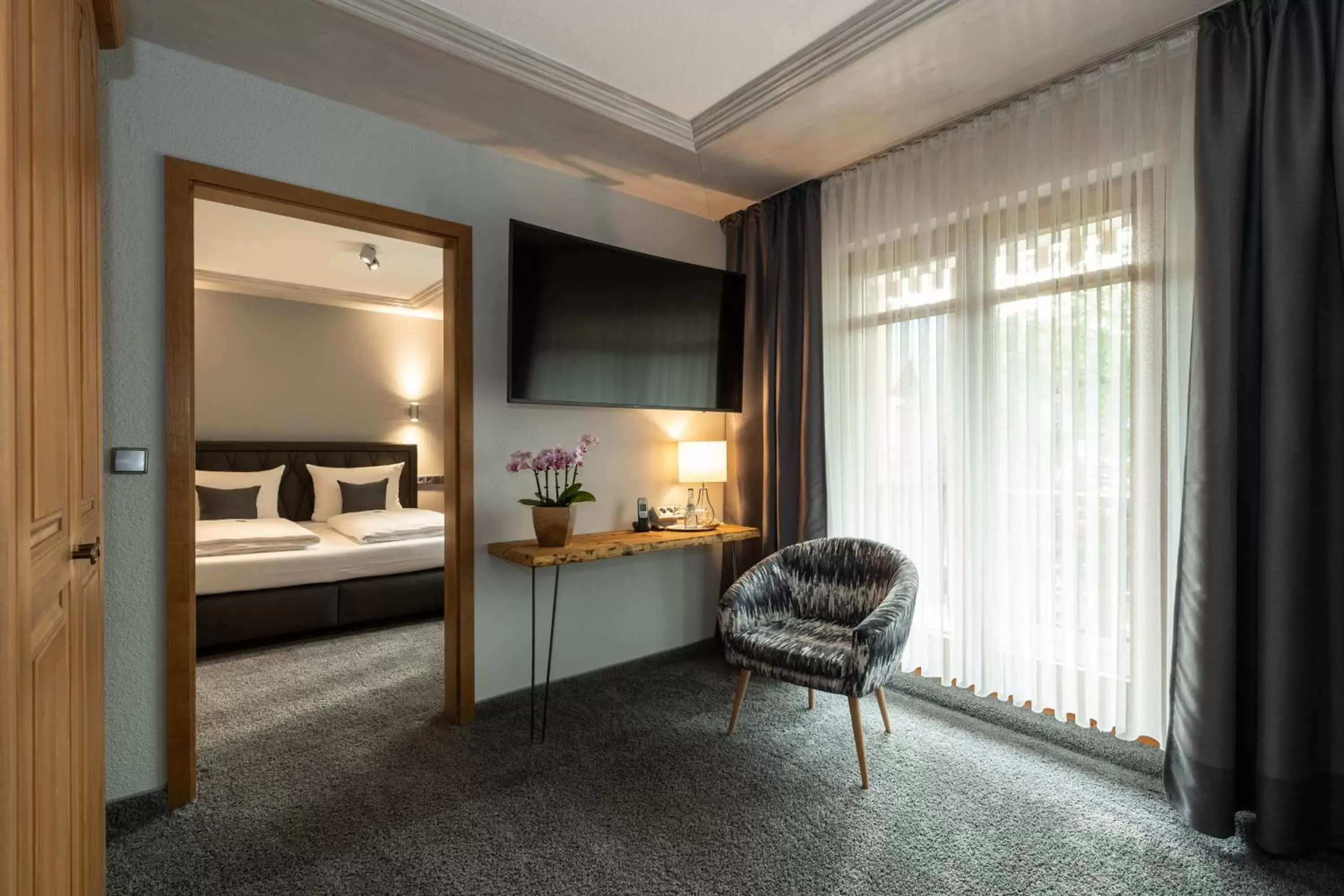 Junior Suite - single occupancy in Hotel & Restaurant Becher Junior Suite - single occupancy in Hotel & Restaurant Becher