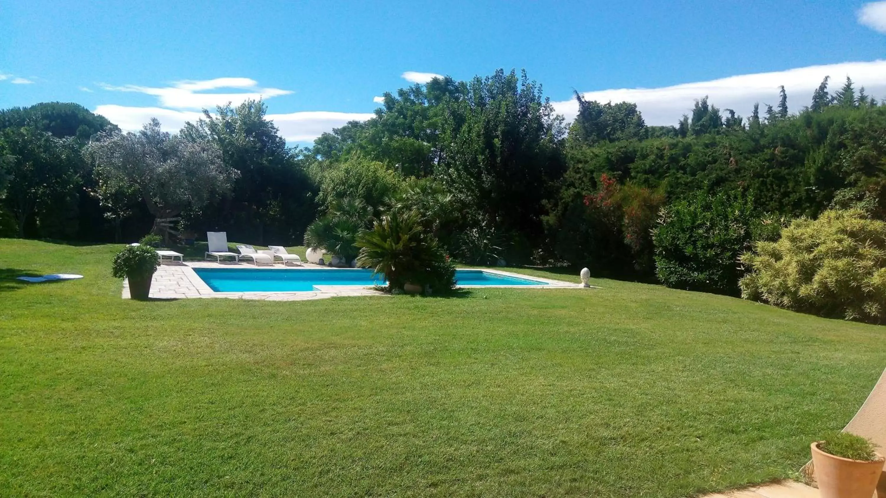 Swimming Pool in Maison Parc Ducup Swimming Pool in Maison Parc Ducup