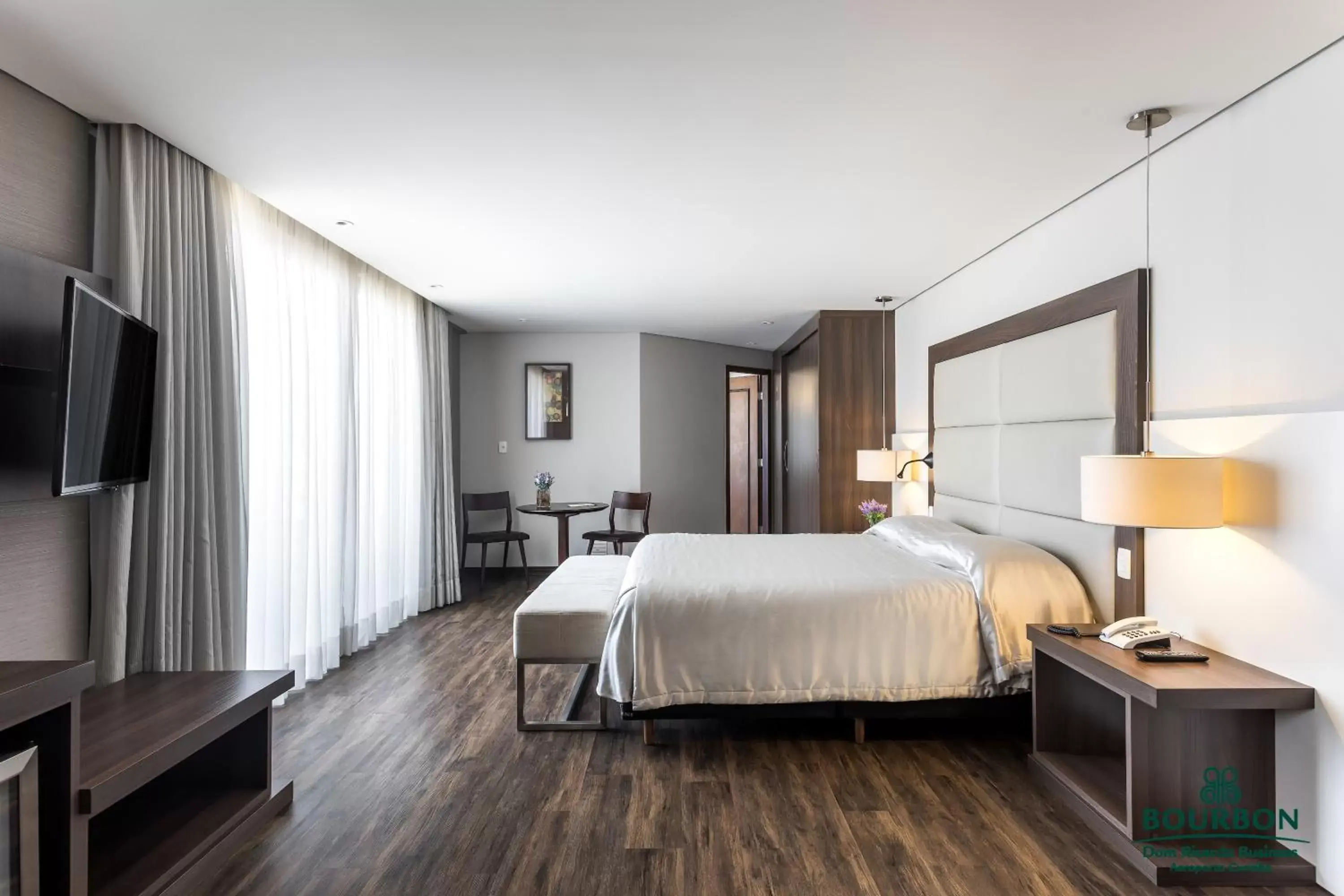 Junior Suite with Balcony in Bourbon Dom Ricardo Aeroporto Curitiba Business Hotel Junior Suite with Balcony in Bourbon Dom Ricardo Aeroporto Curitiba Business Hotel