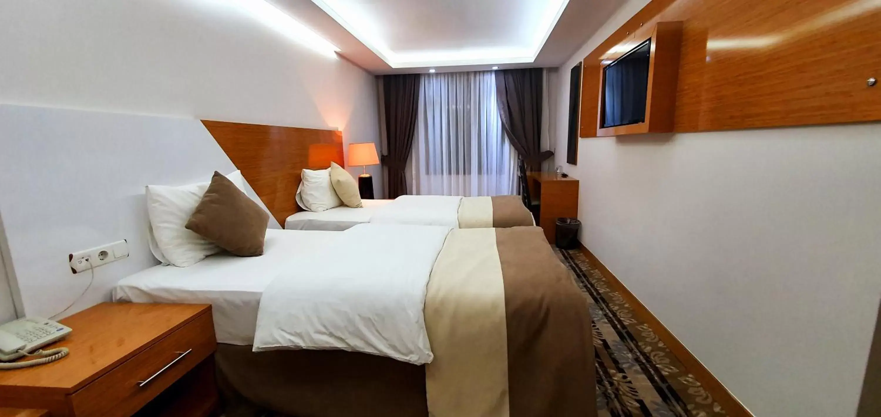 Standard Double Room with Two Double Beds in Bulvar Hotel Standard Double Room with Two Double Beds in Bulvar Hotel
