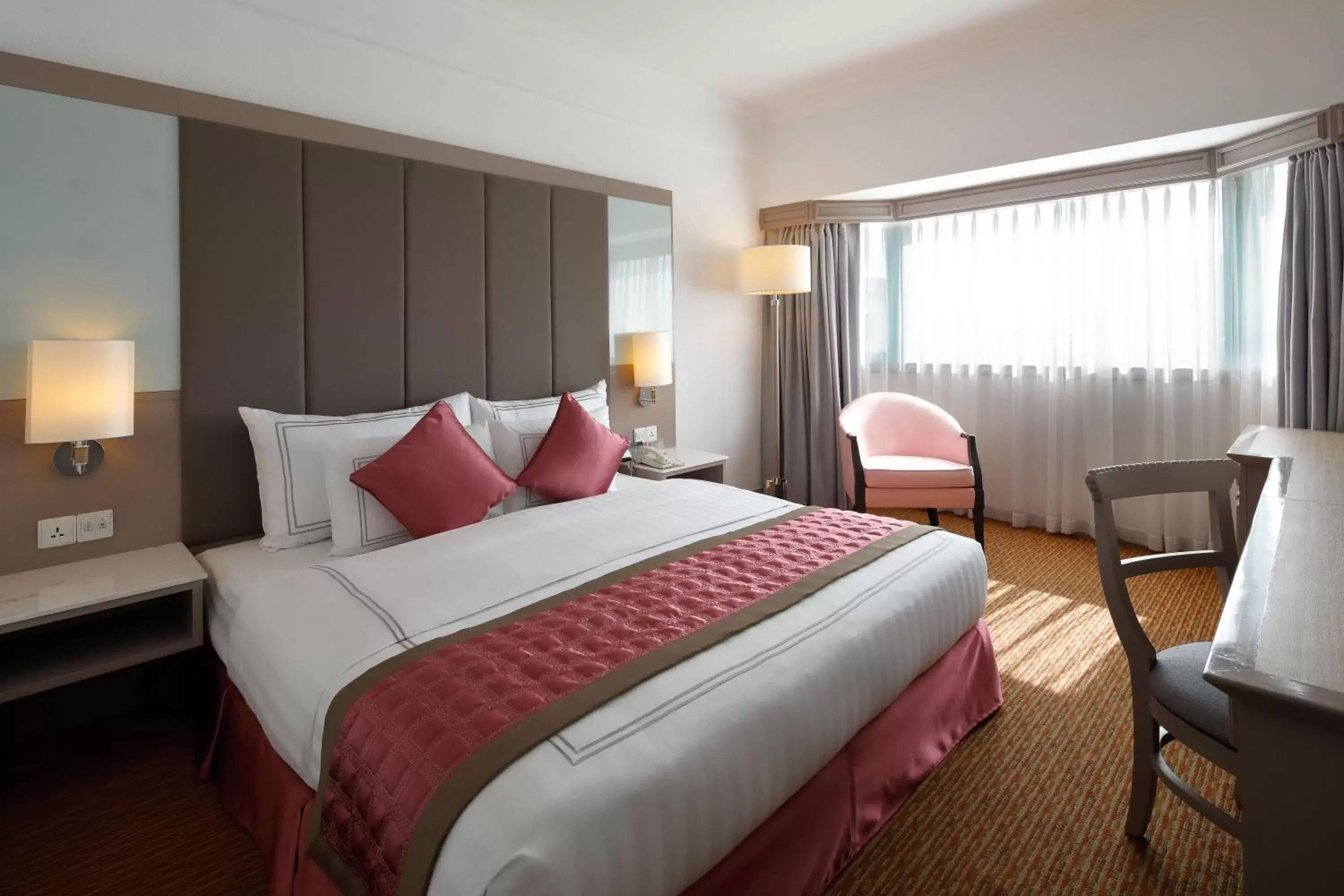 Club King Room City View with Club Access in Sunway Hotel Hanoi Club King Room City View with Club Access in Sunway Hotel Hanoi