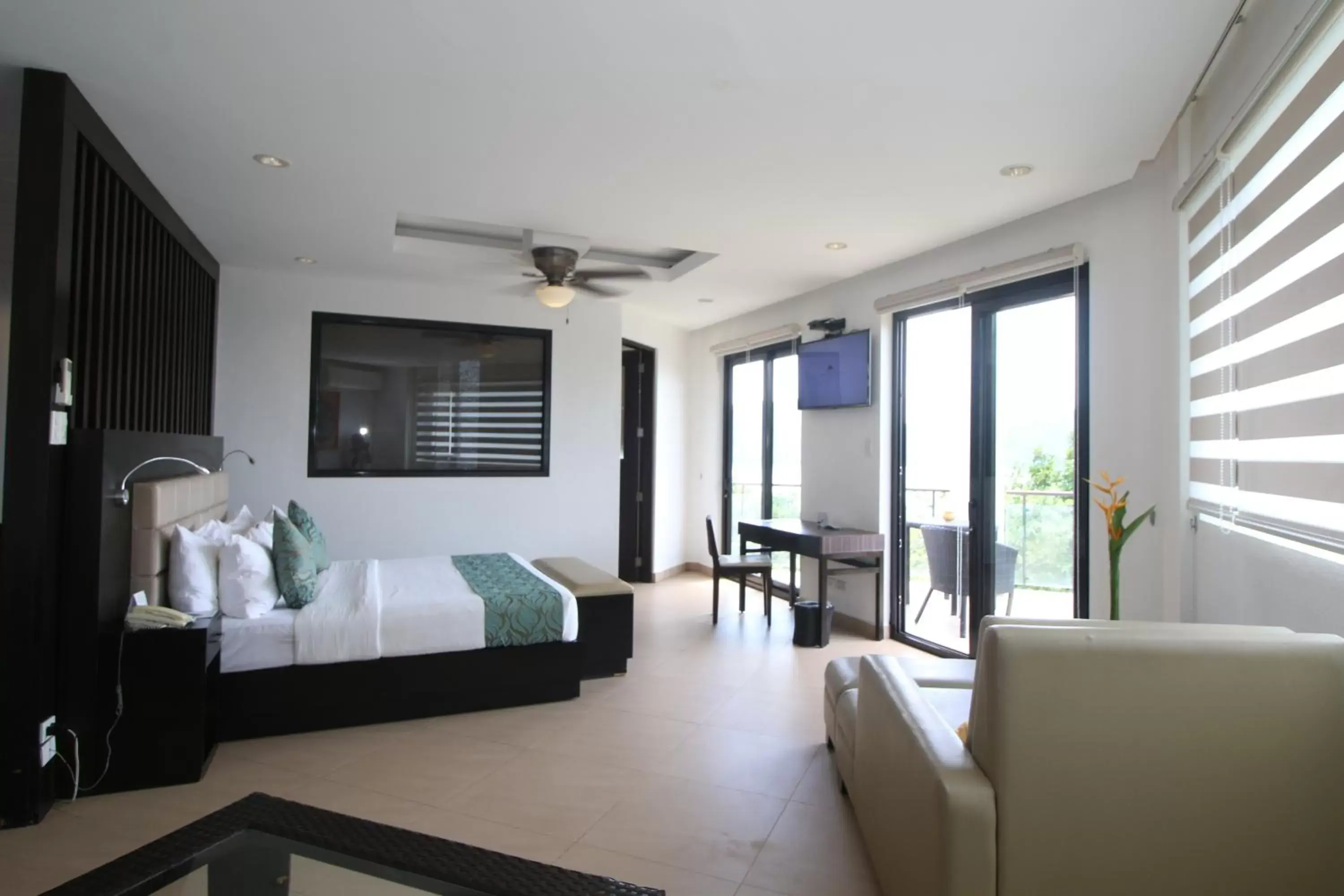 Clubhouse Suite in Busuanga Bay Lodge Clubhouse Suite in Busuanga Bay Lodge