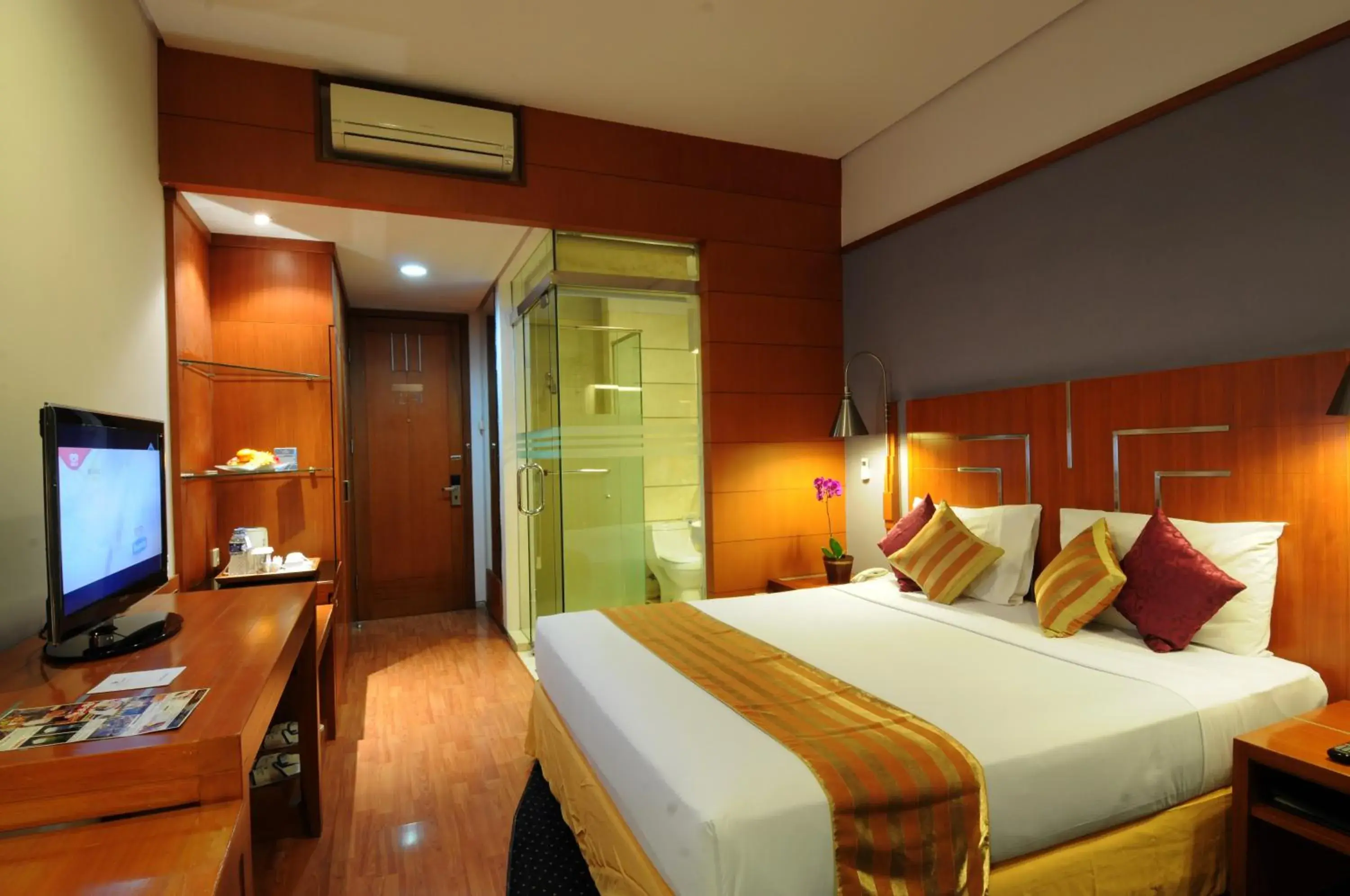 Deluxe Double Room in Hotel Savoy Homann Deluxe Double Room in Hotel Savoy Homann