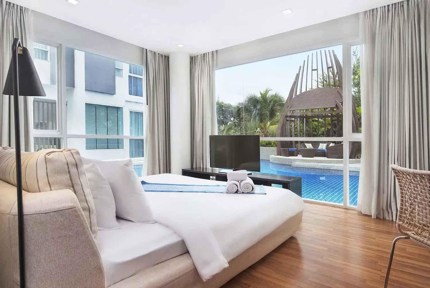 Two-Bedroom Corner Suite Pool Access in Mida De Sea Hua Hin - SHA PLUS Two-Bedroom Corner Suite Pool Access in Mida De Sea Hua Hin - SHA PLUS