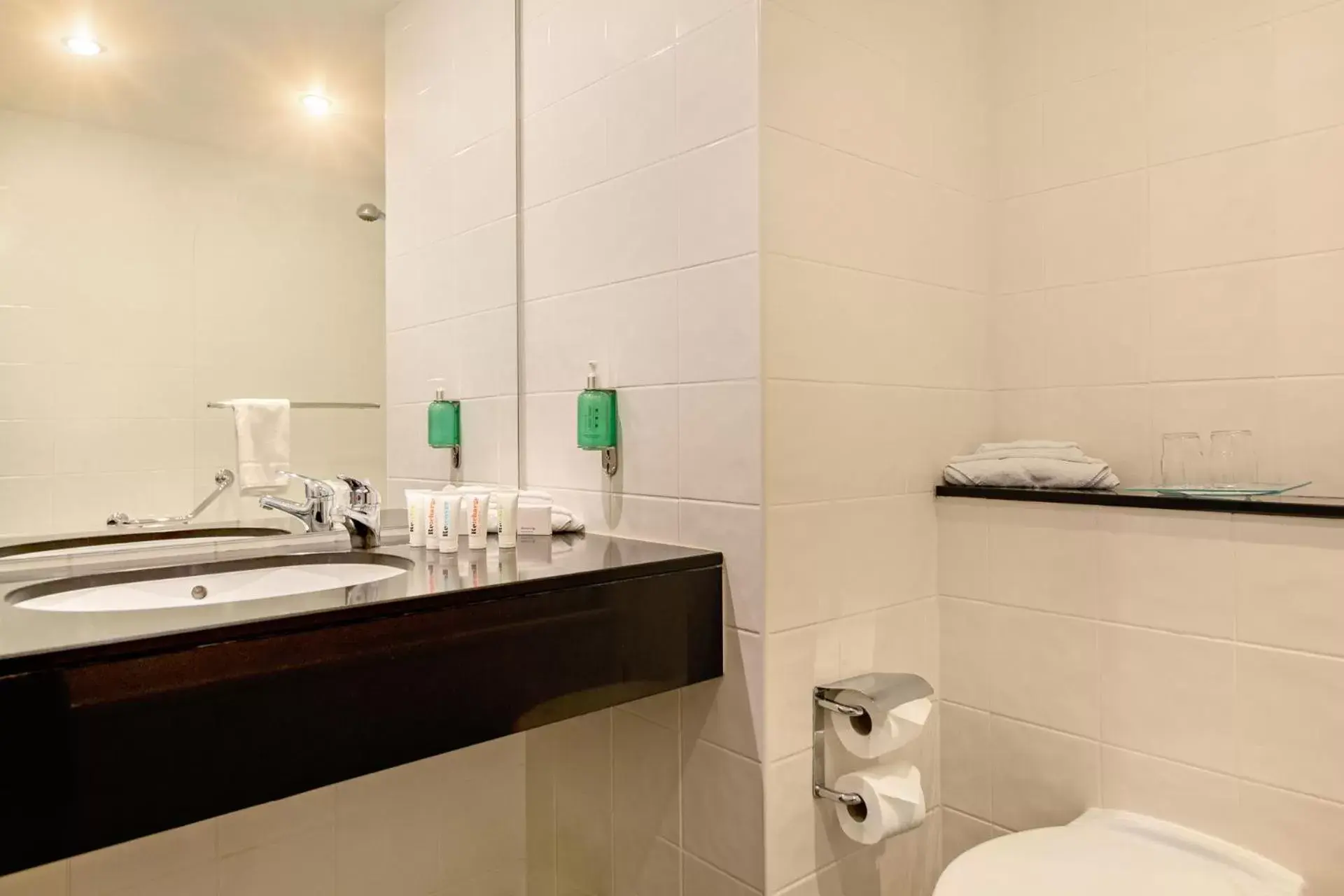 Double Room in The Glasshouse Double Room in The Glasshouse