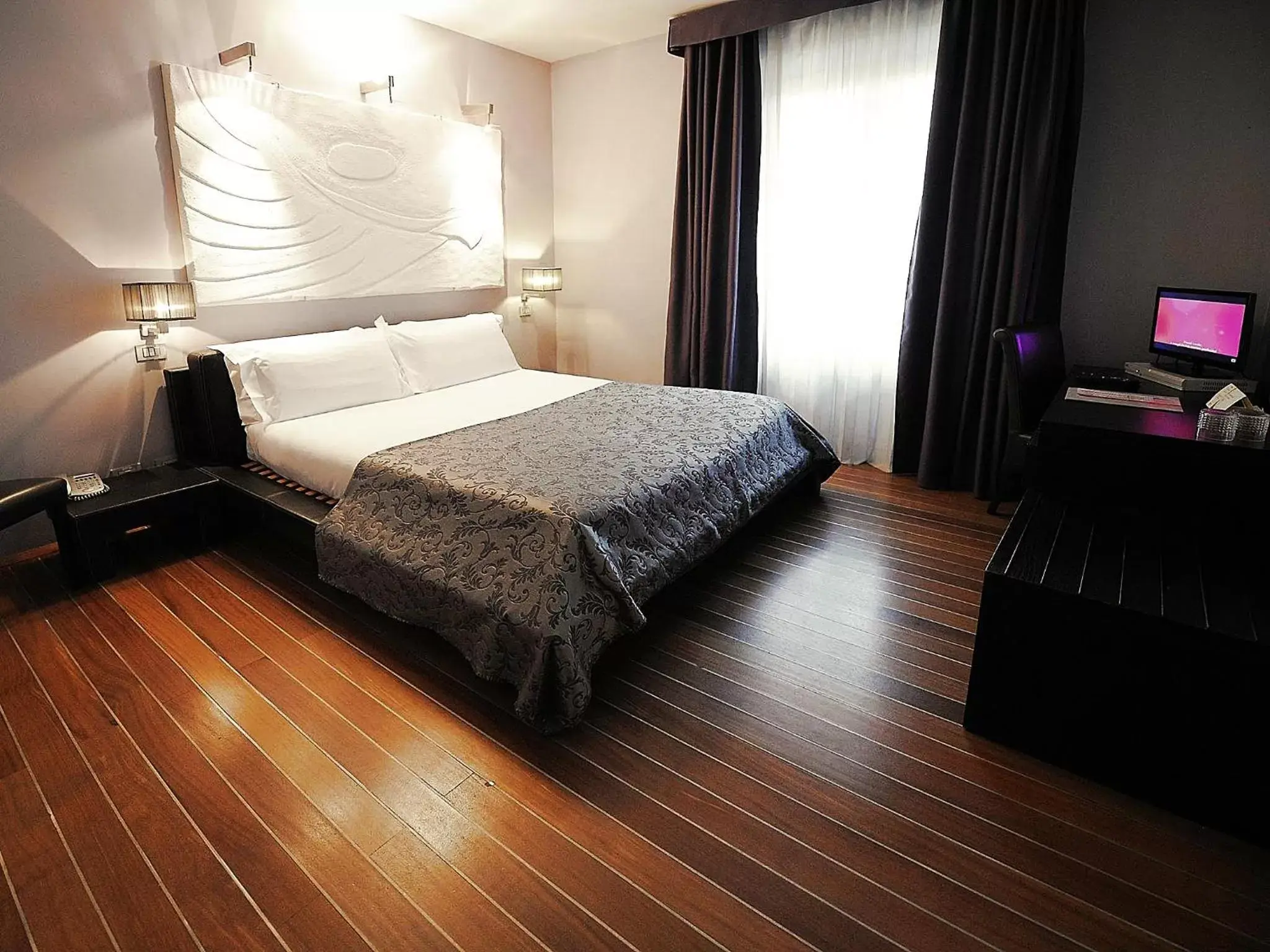 Superior Double Room in Borghese Palace Art Hotel Superior Double Room in Borghese Palace Art Hotel