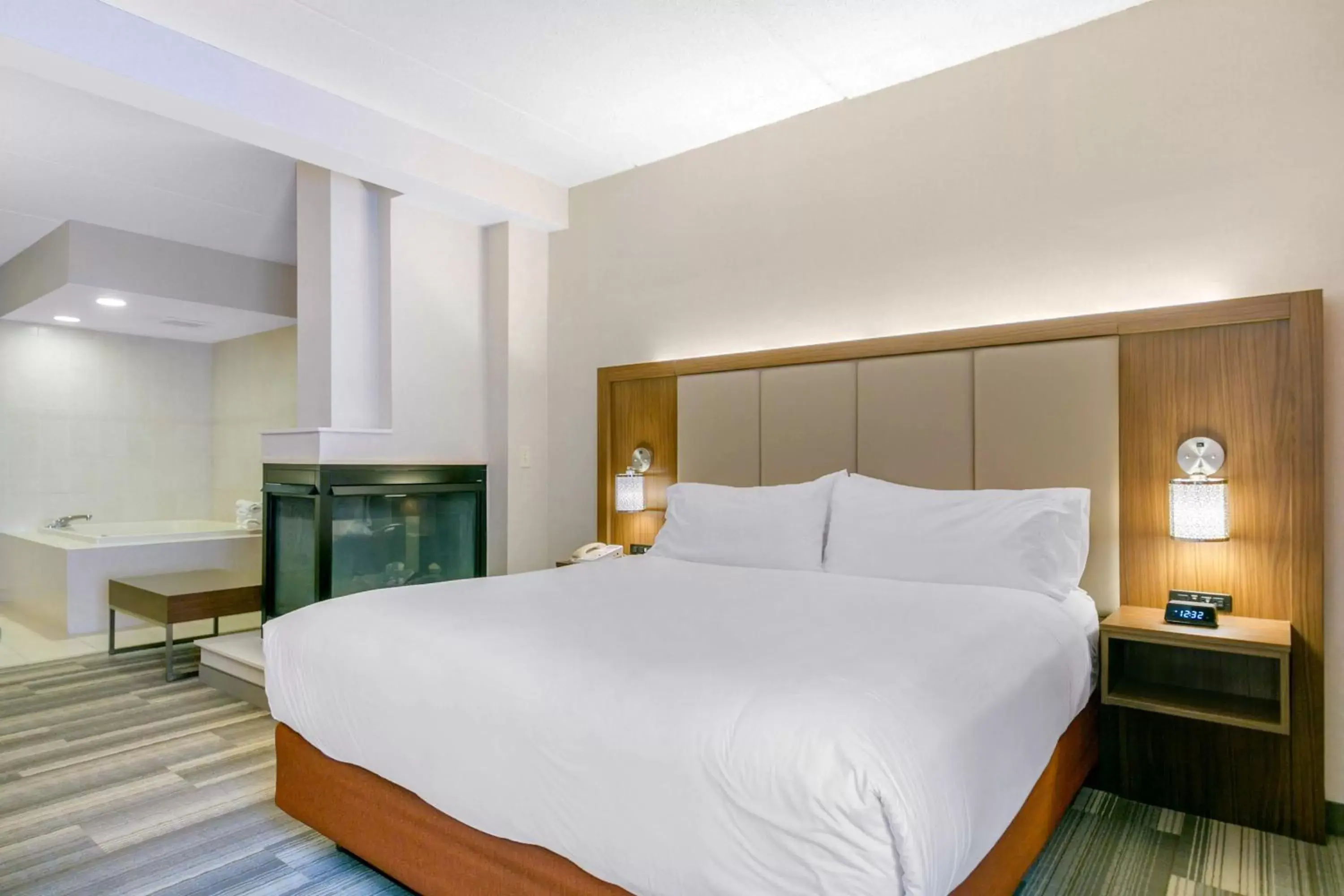 King Suite with Jetted Tub in Holiday Inn Express Mount Arlington by IHG King Suite with Jetted Tub in Holiday Inn Express Mount Arlington by IHG