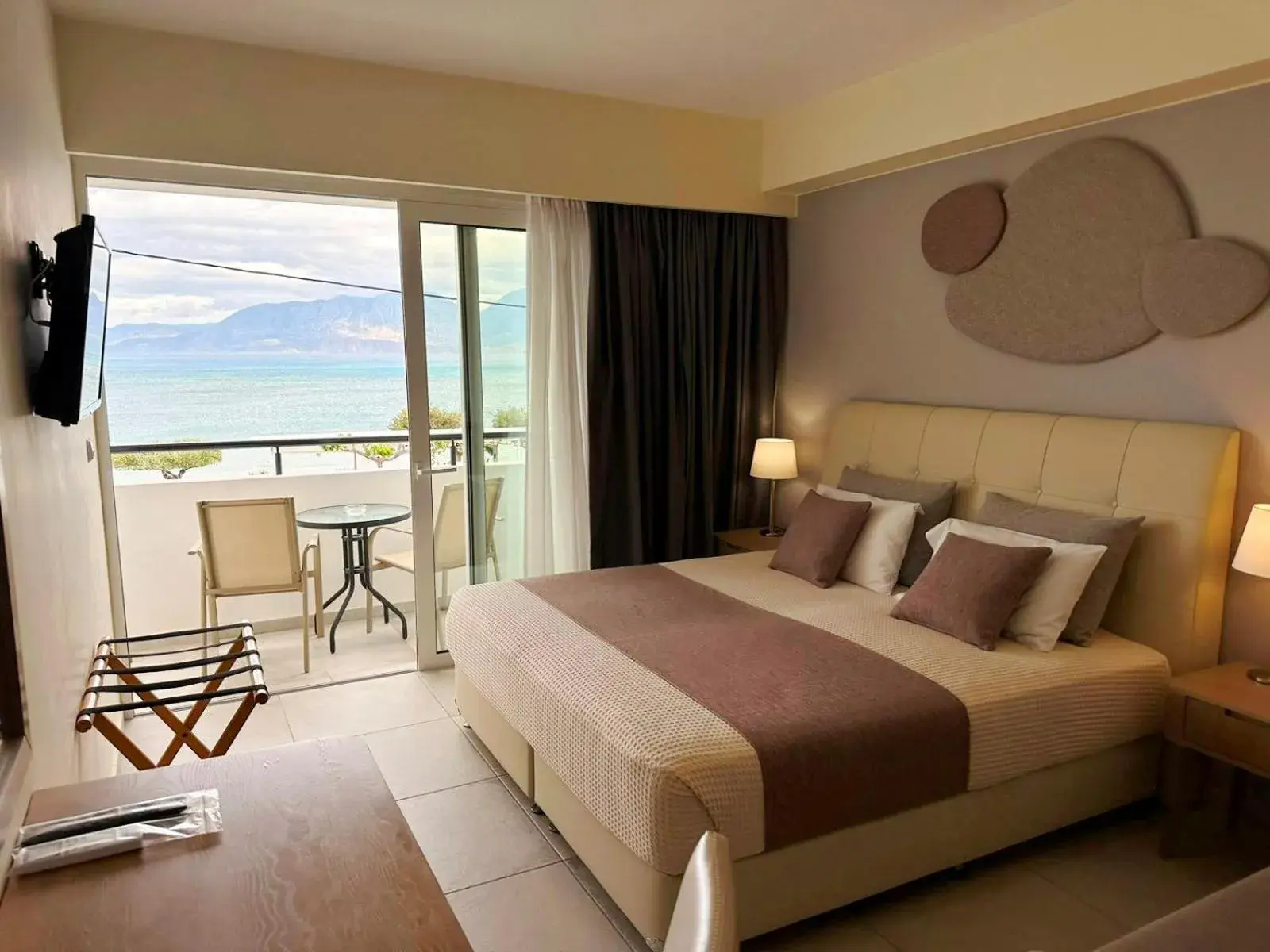 Triple Room - single occupancy in Faedra Beach Triple Room - single occupancy in Faedra Beach